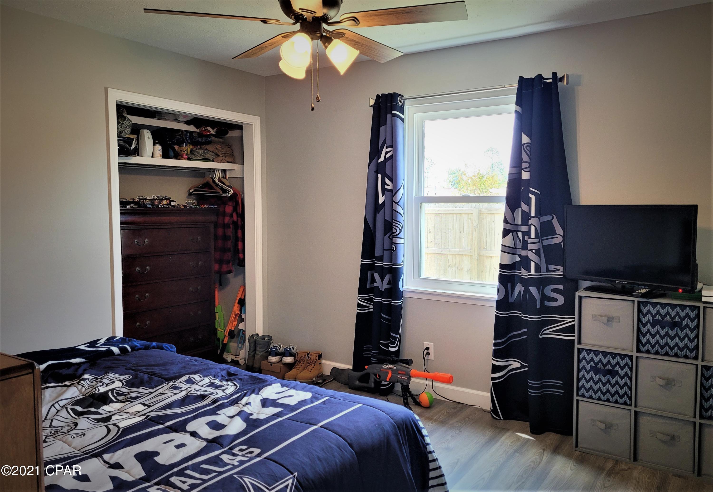 Imperial Oaks - Residential