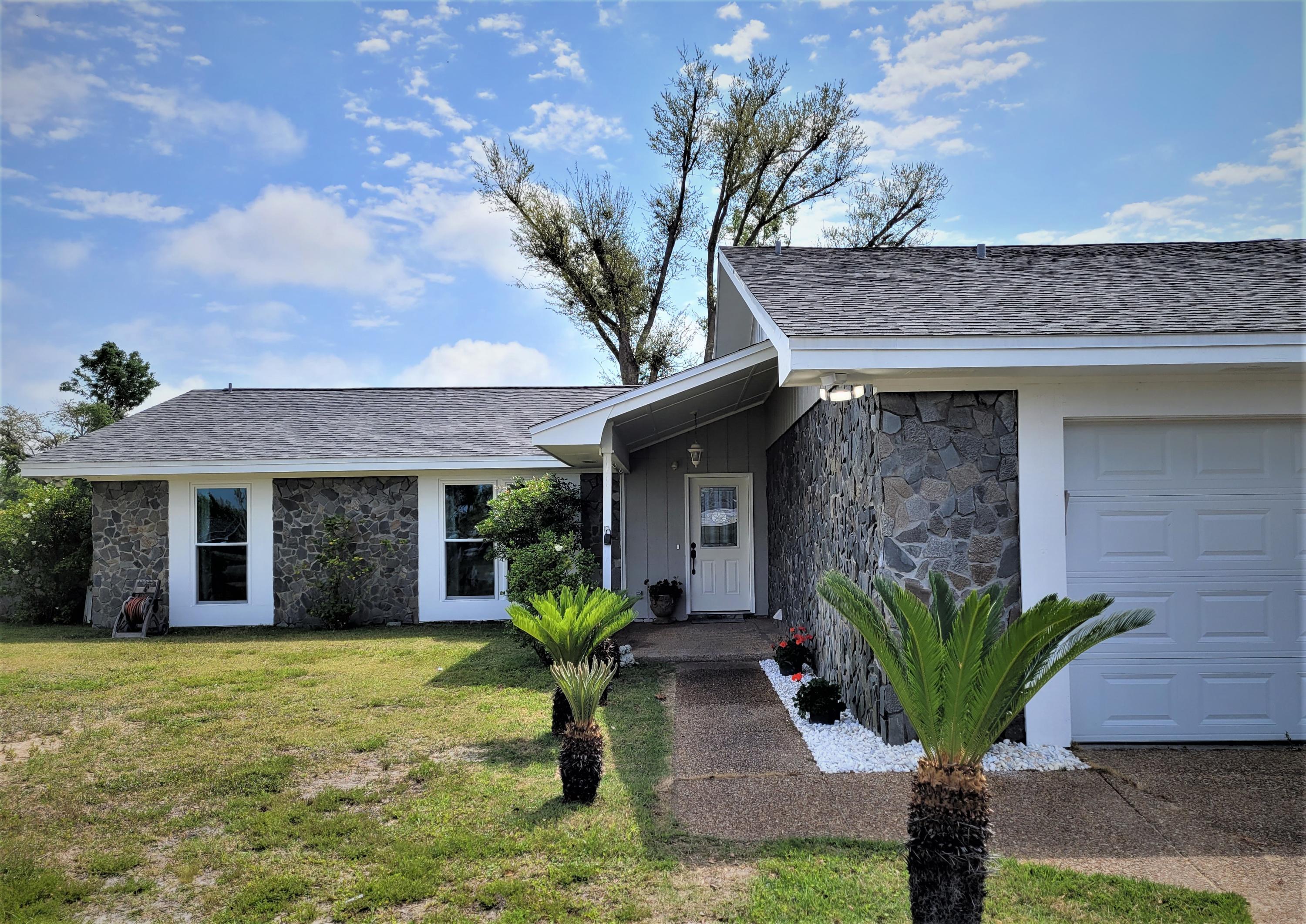 Imperial Oaks - Residential