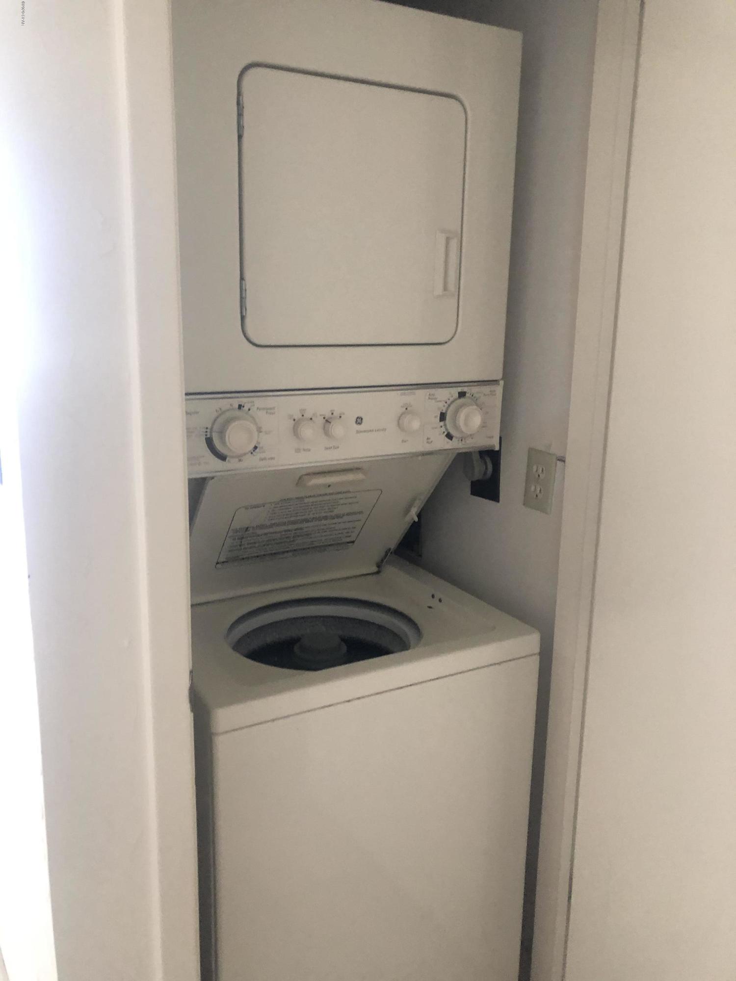 Edgewater Tower III - Residential