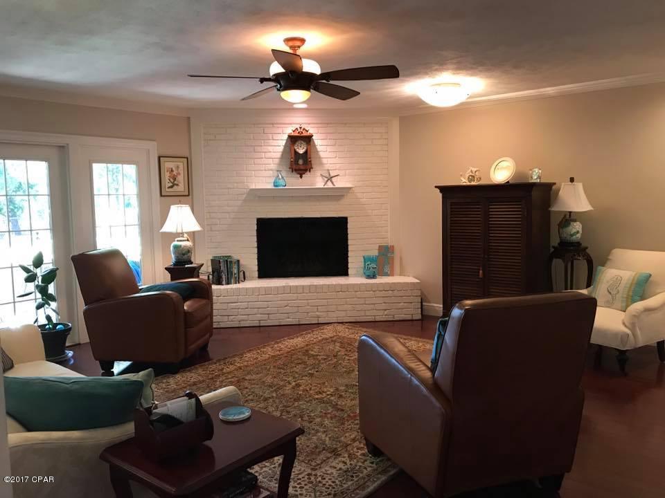 Baywood Shores Est Unit 4 - Residential