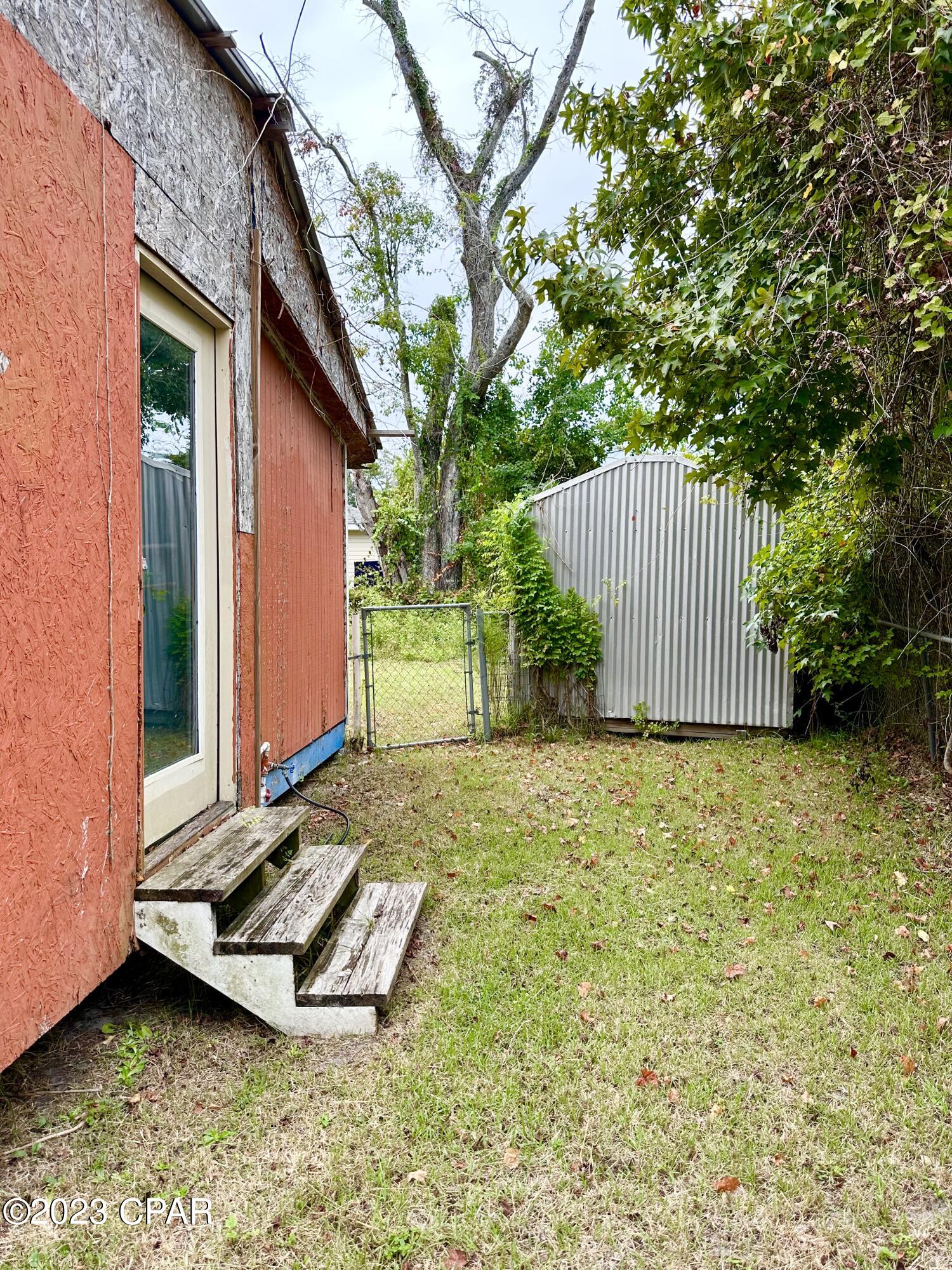 Jay's Add To Lynn Haven - Residential