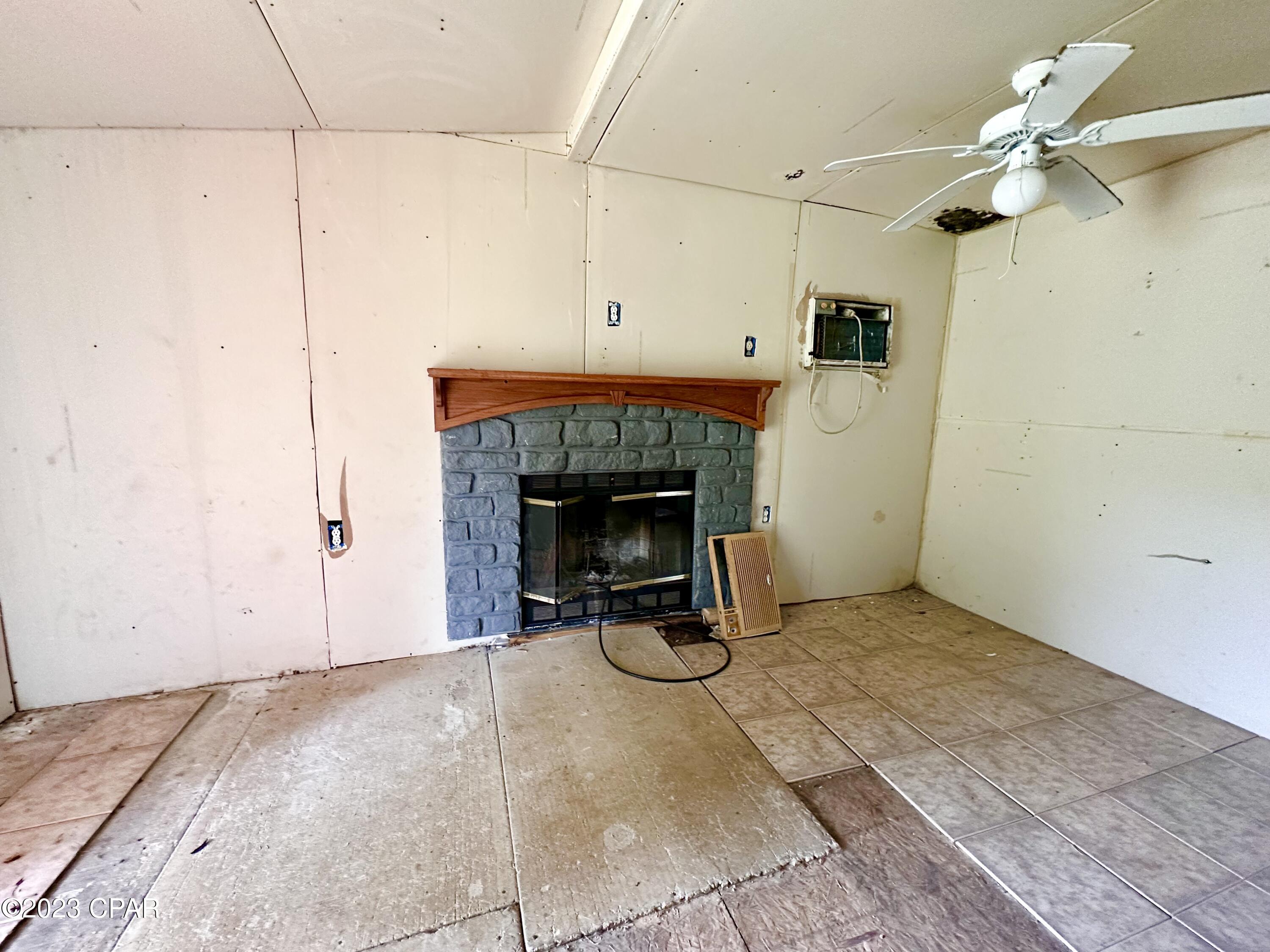 Jay's Add To Lynn Haven - Residential