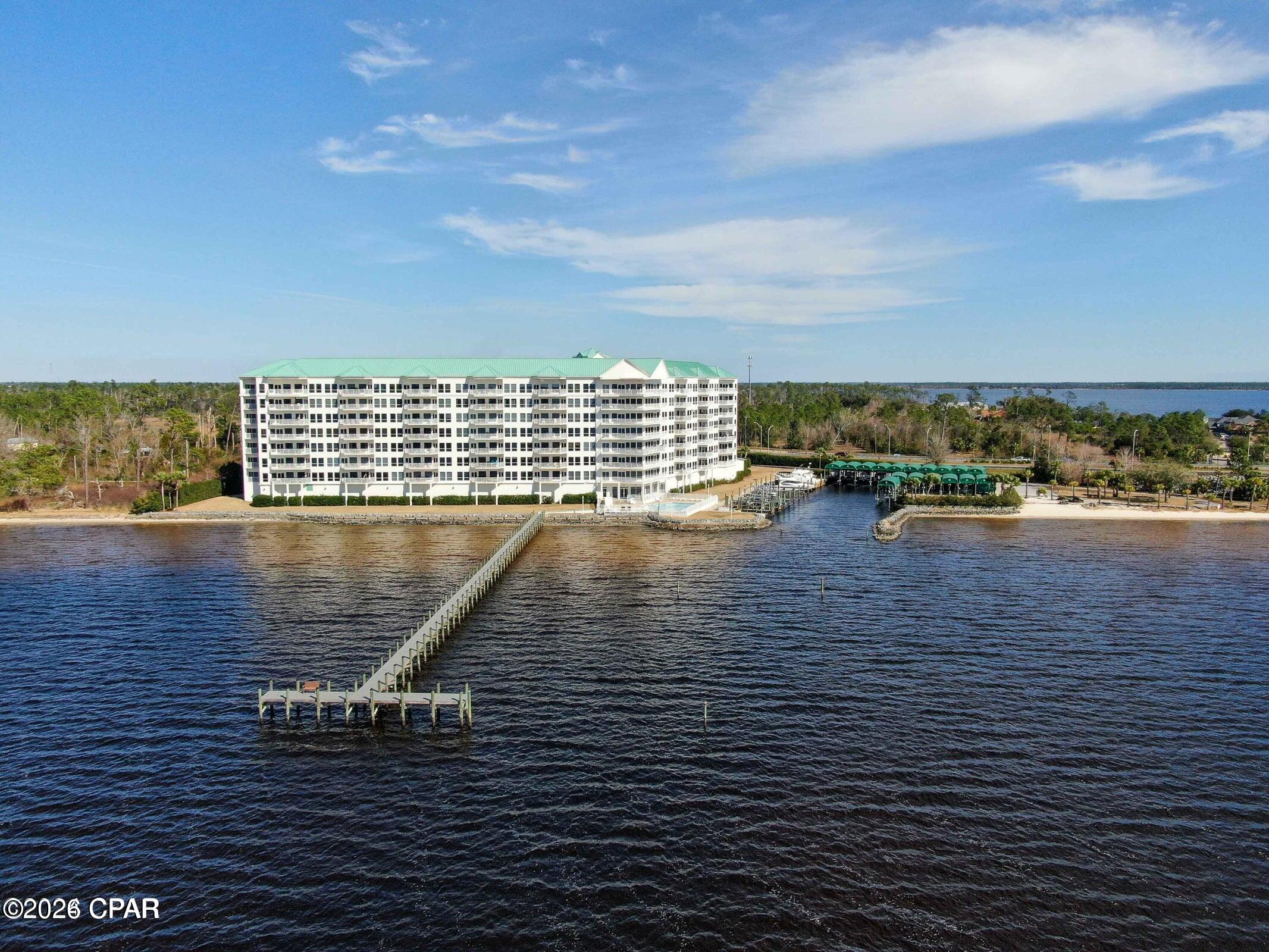 Marina Bay Condo - Residential