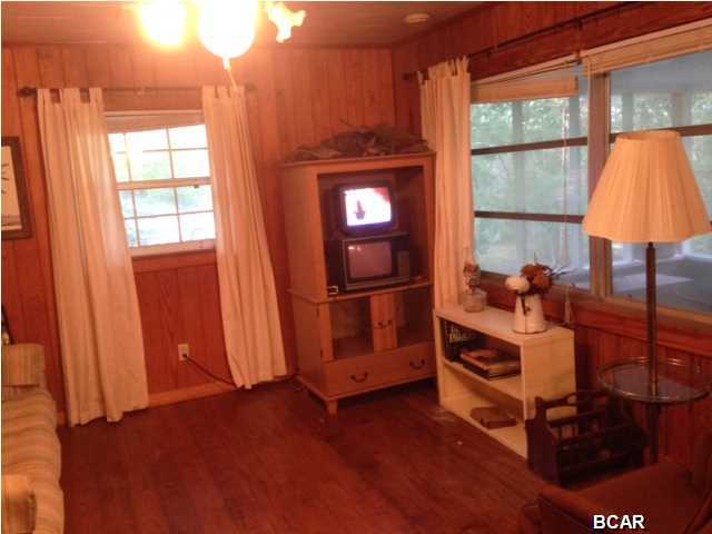 Dead Lakes - Residential