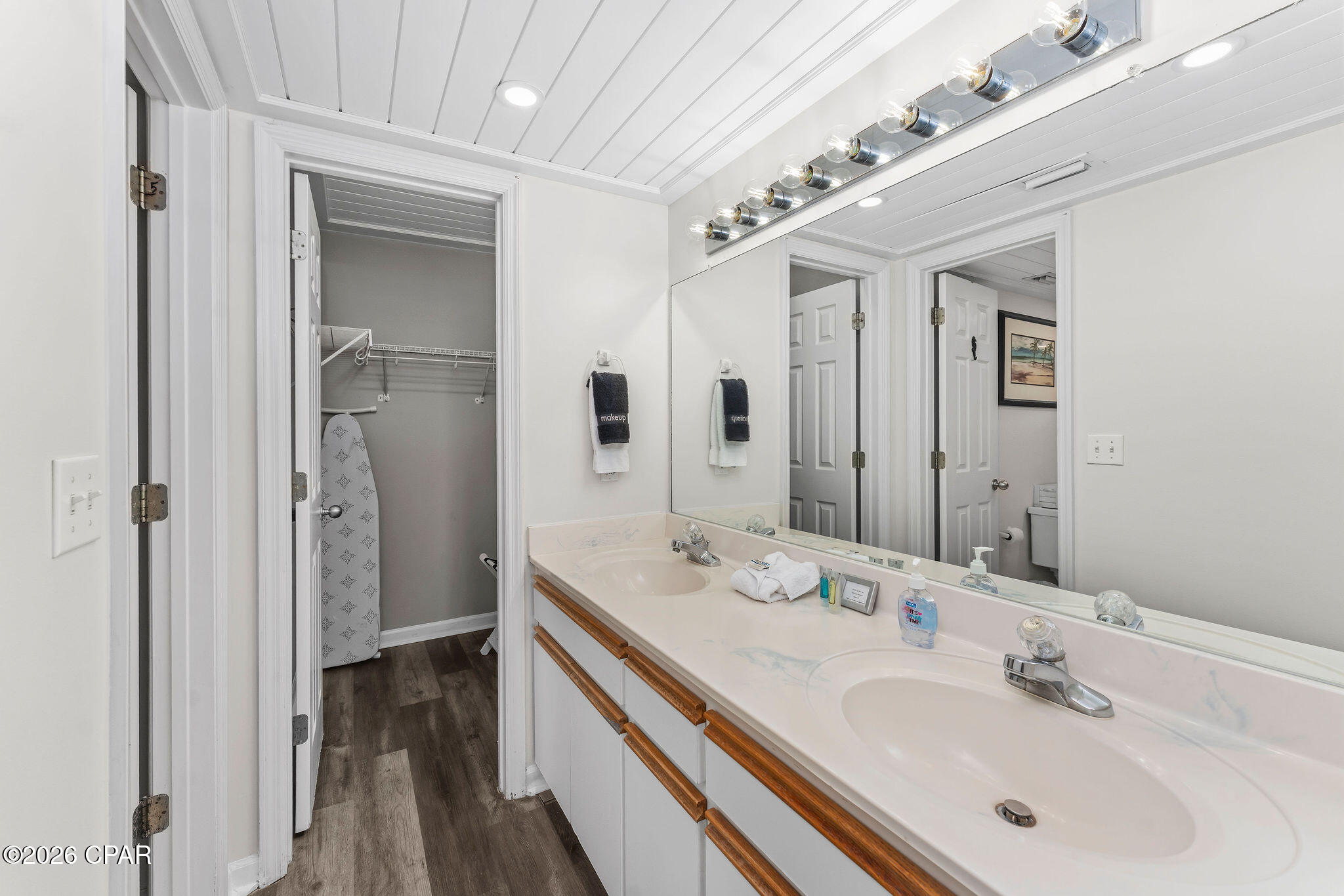 Sun Seeker Condo - Residential