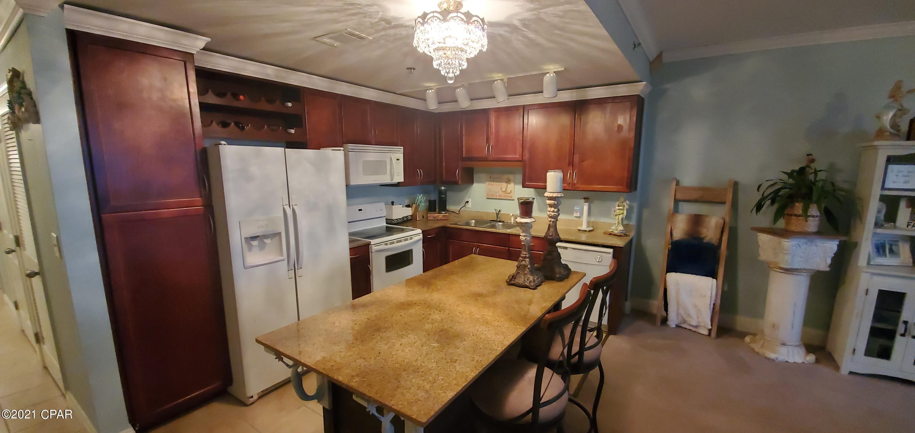 Laketown Wharf - Residential