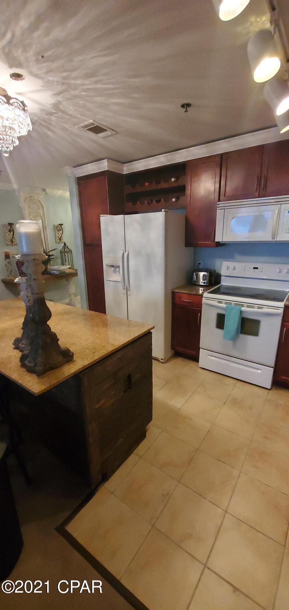 Laketown Wharf - Residential