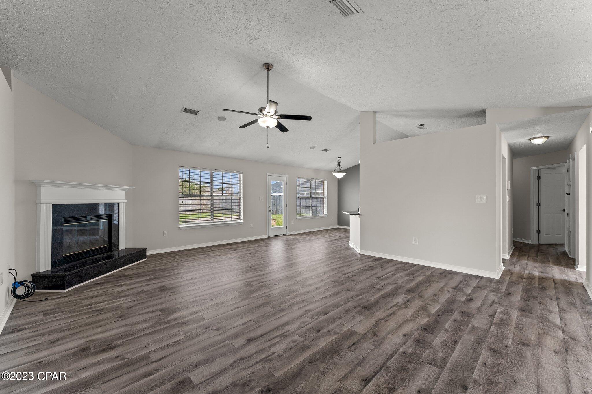 Mowat Highlands Ph 1 - Residential