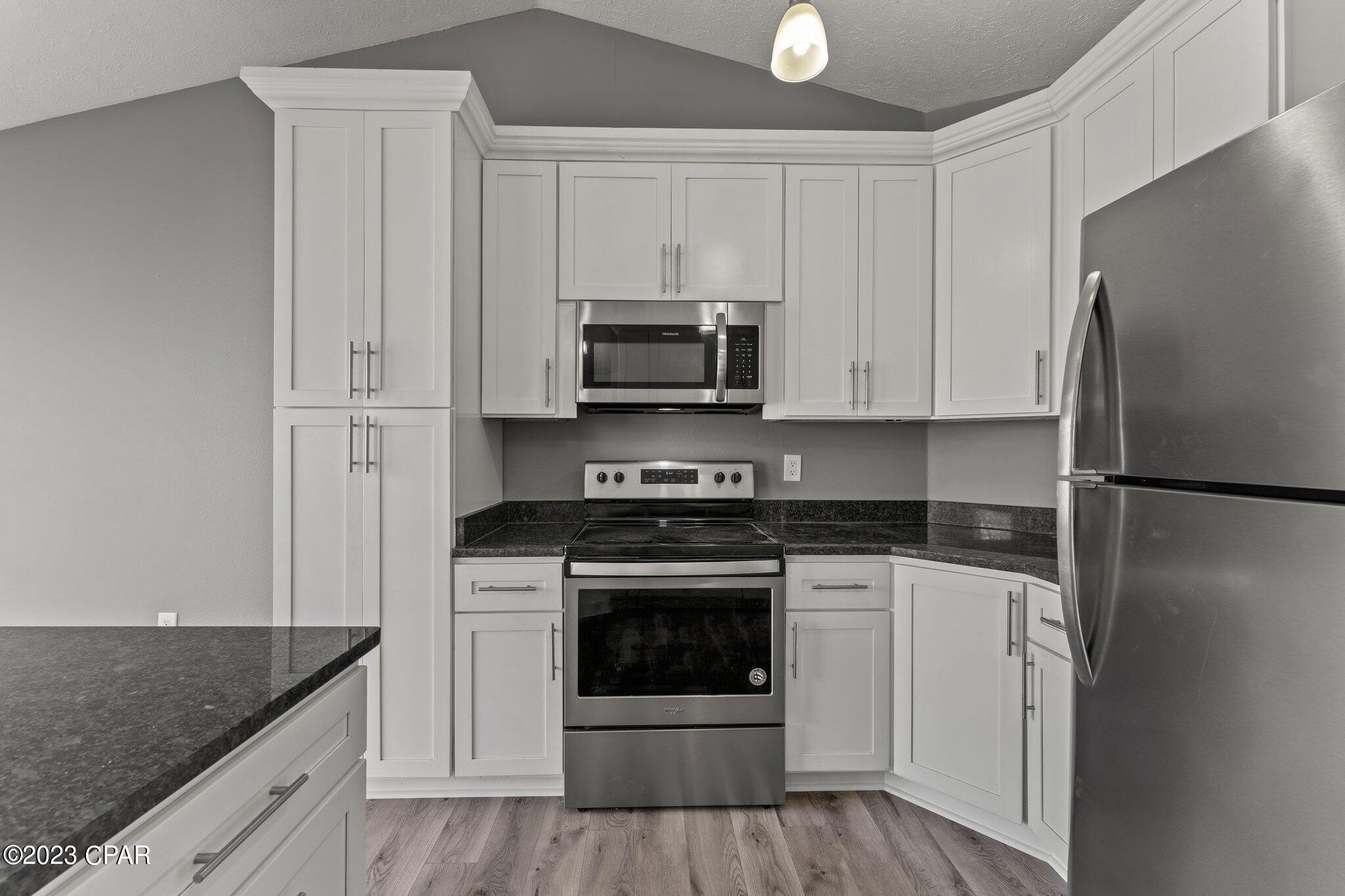 Mowat Highlands Ph 1 - Residential