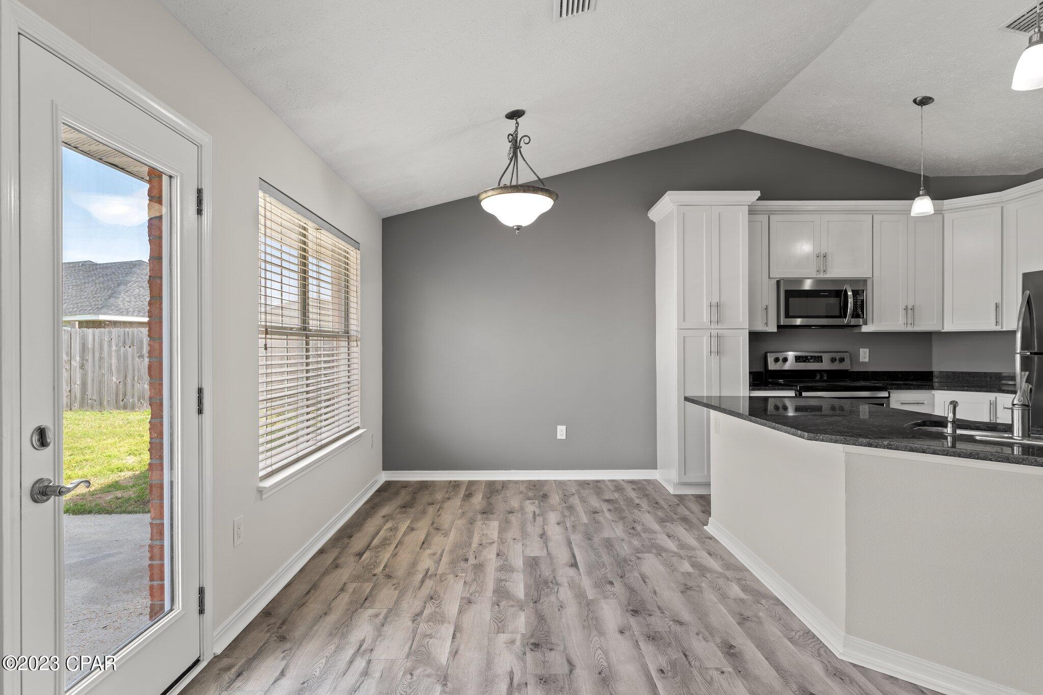 Mowat Highlands Ph 1 - Residential