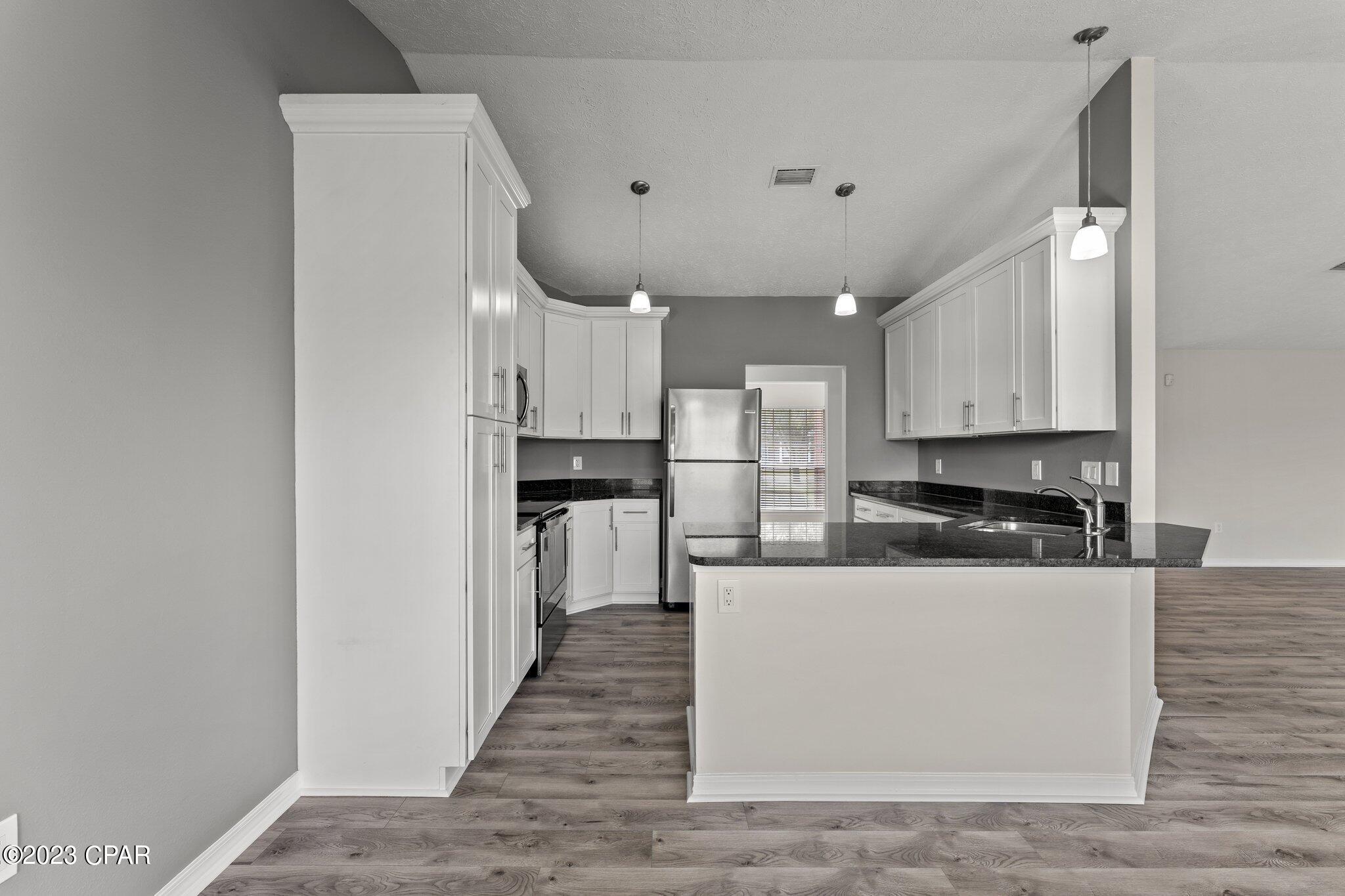 Mowat Highlands Ph 1 - Residential