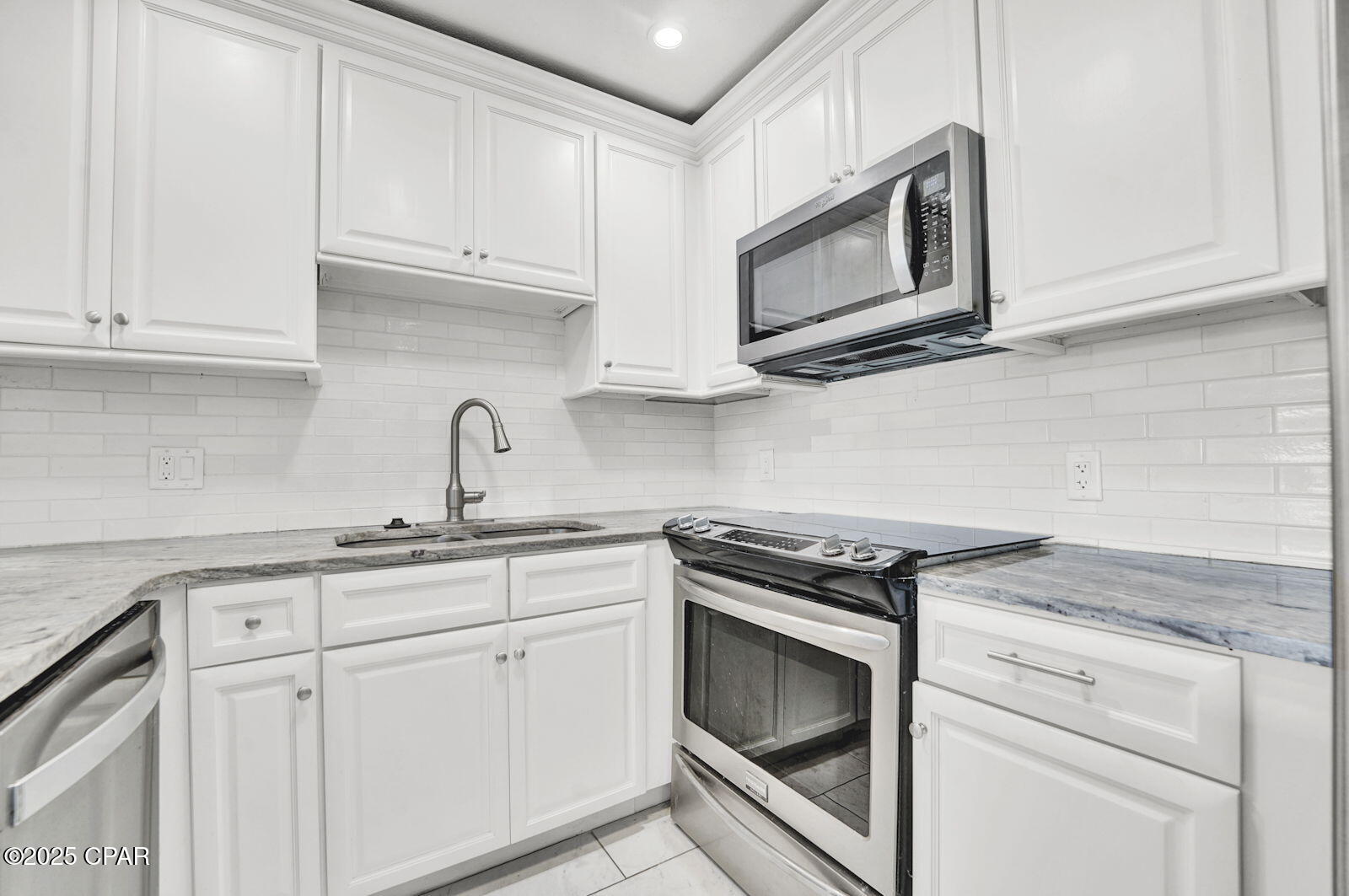 Bay Point Harbour Villas - Residential