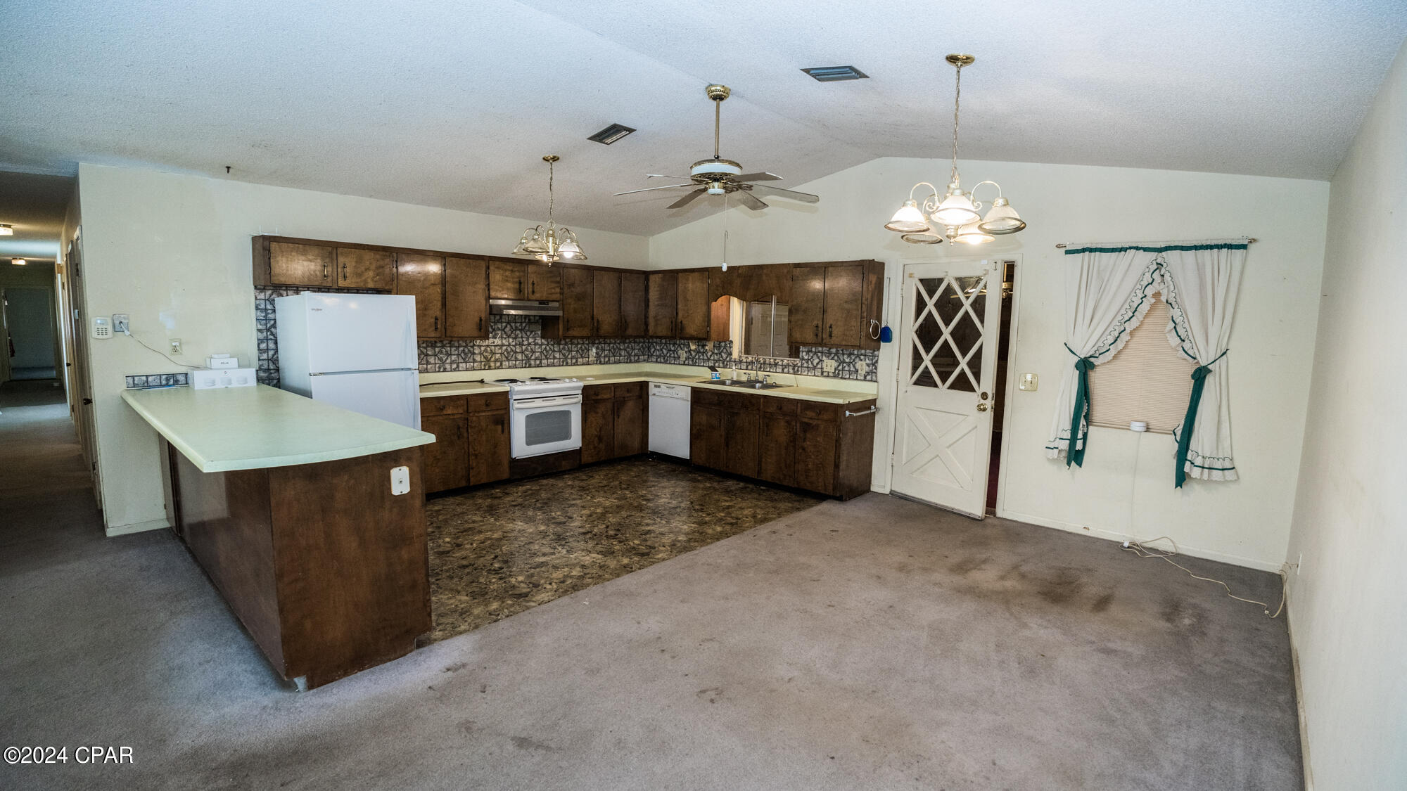 Thomas Drive Park U-3 - Residential