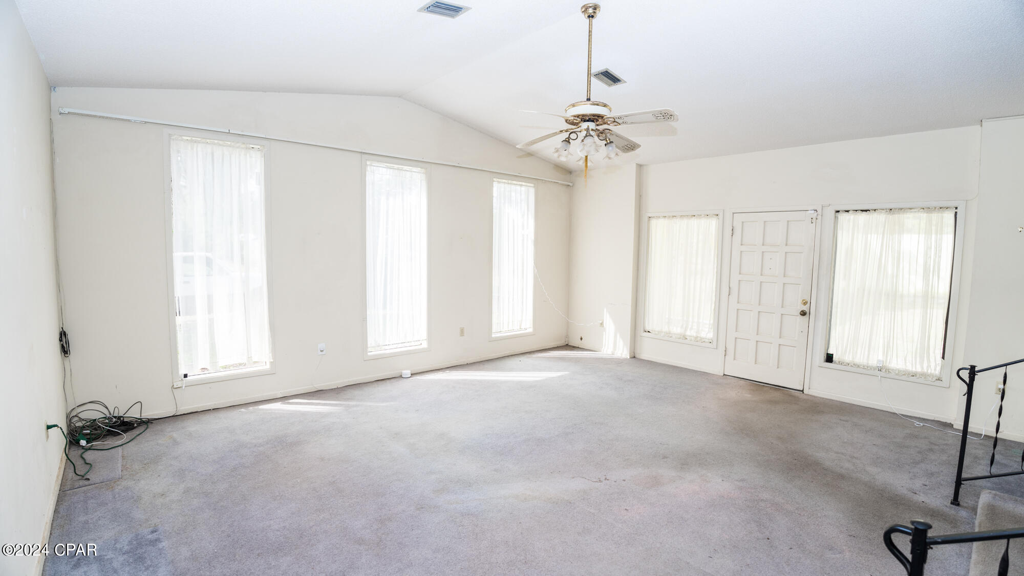 Thomas Drive Park U-3 - Residential