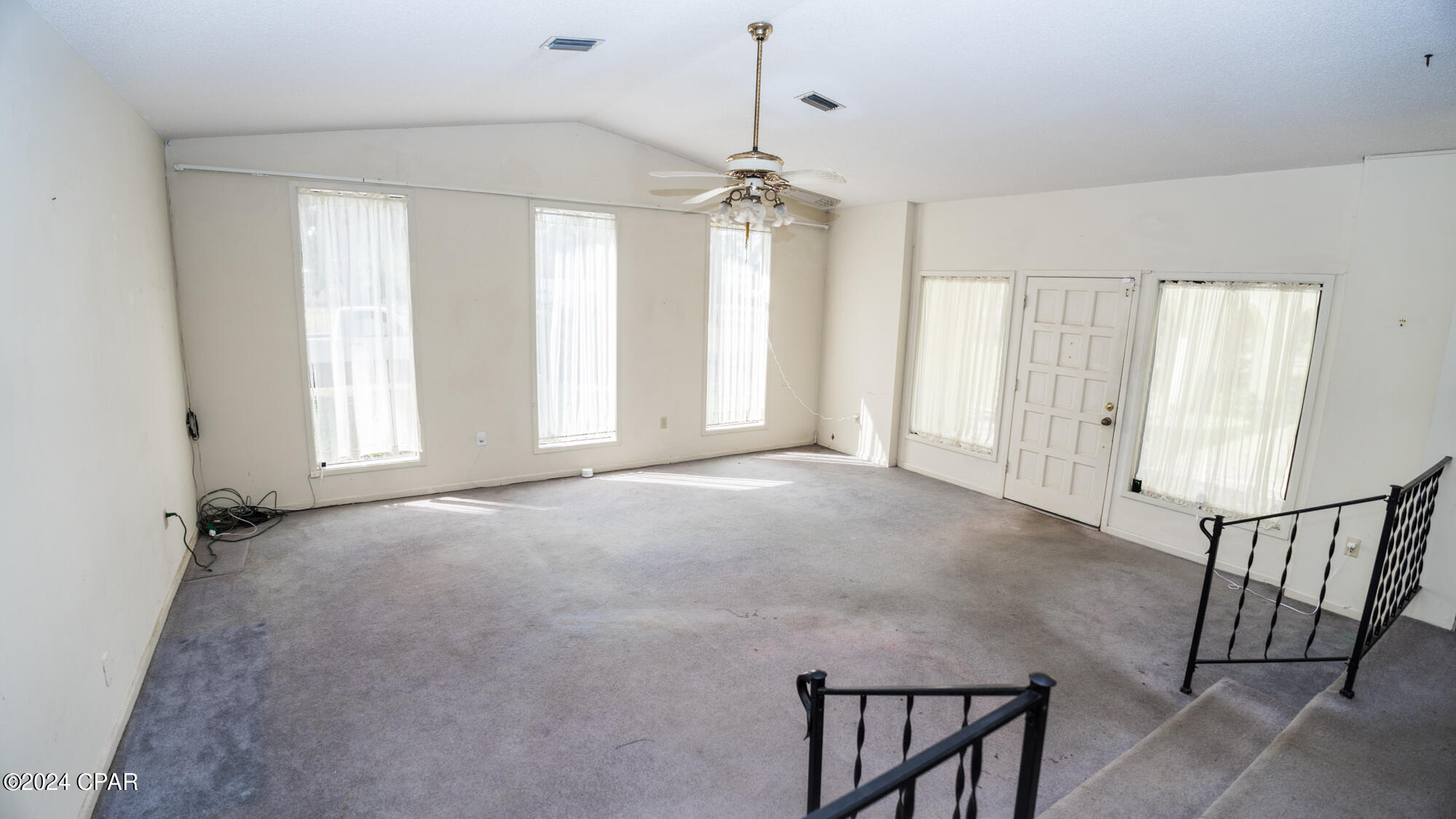 Thomas Drive Park U-3 - Residential