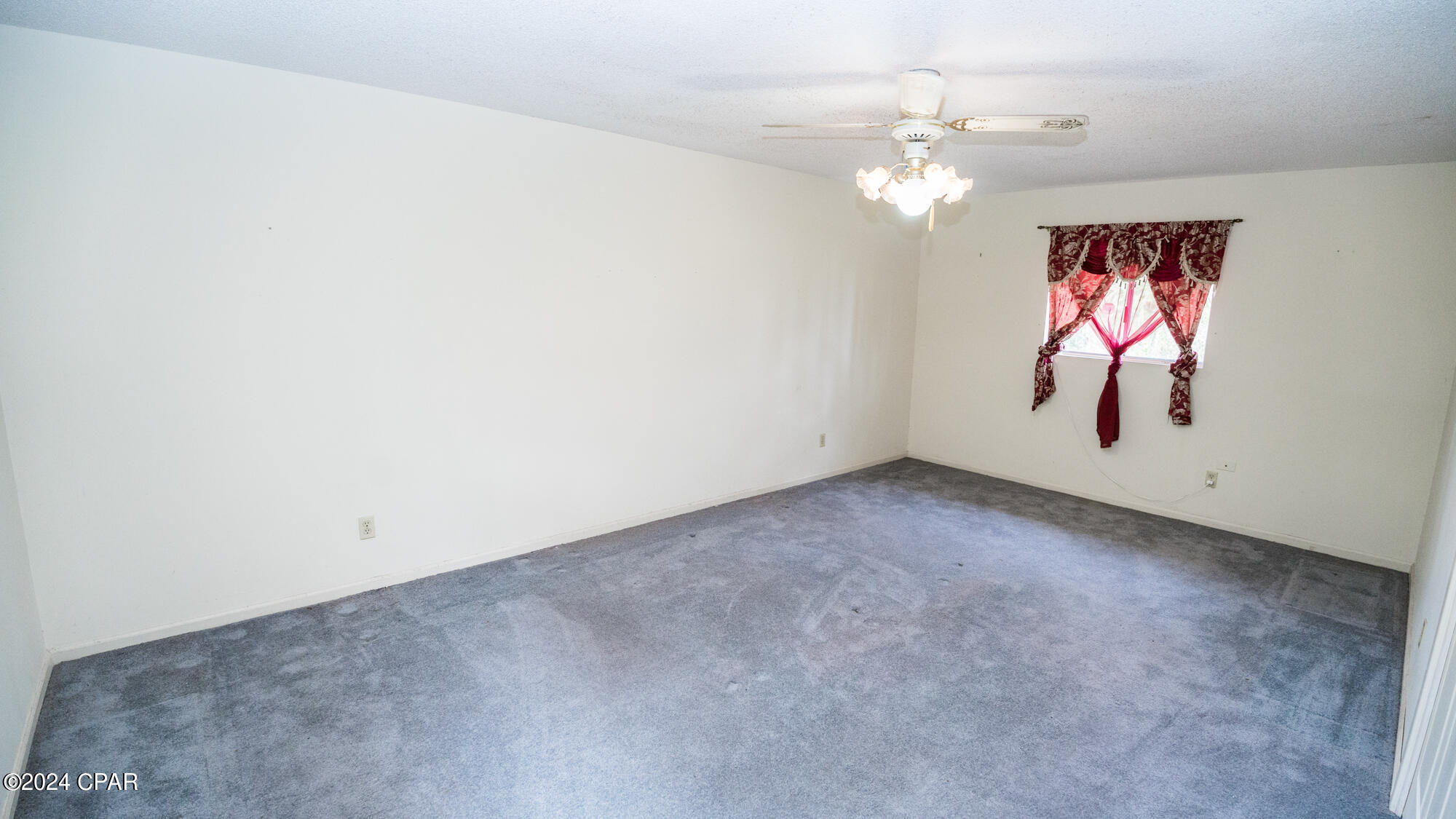 Thomas Drive Park U-3 - Residential