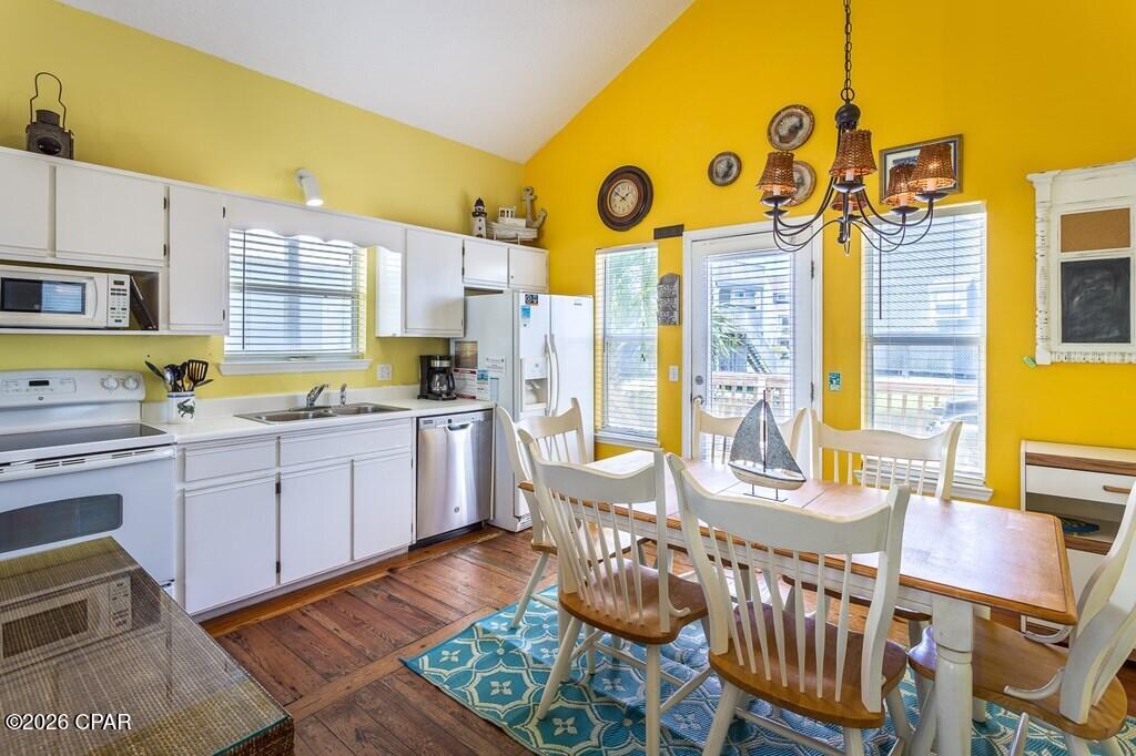 Barrier Dunes - Residential