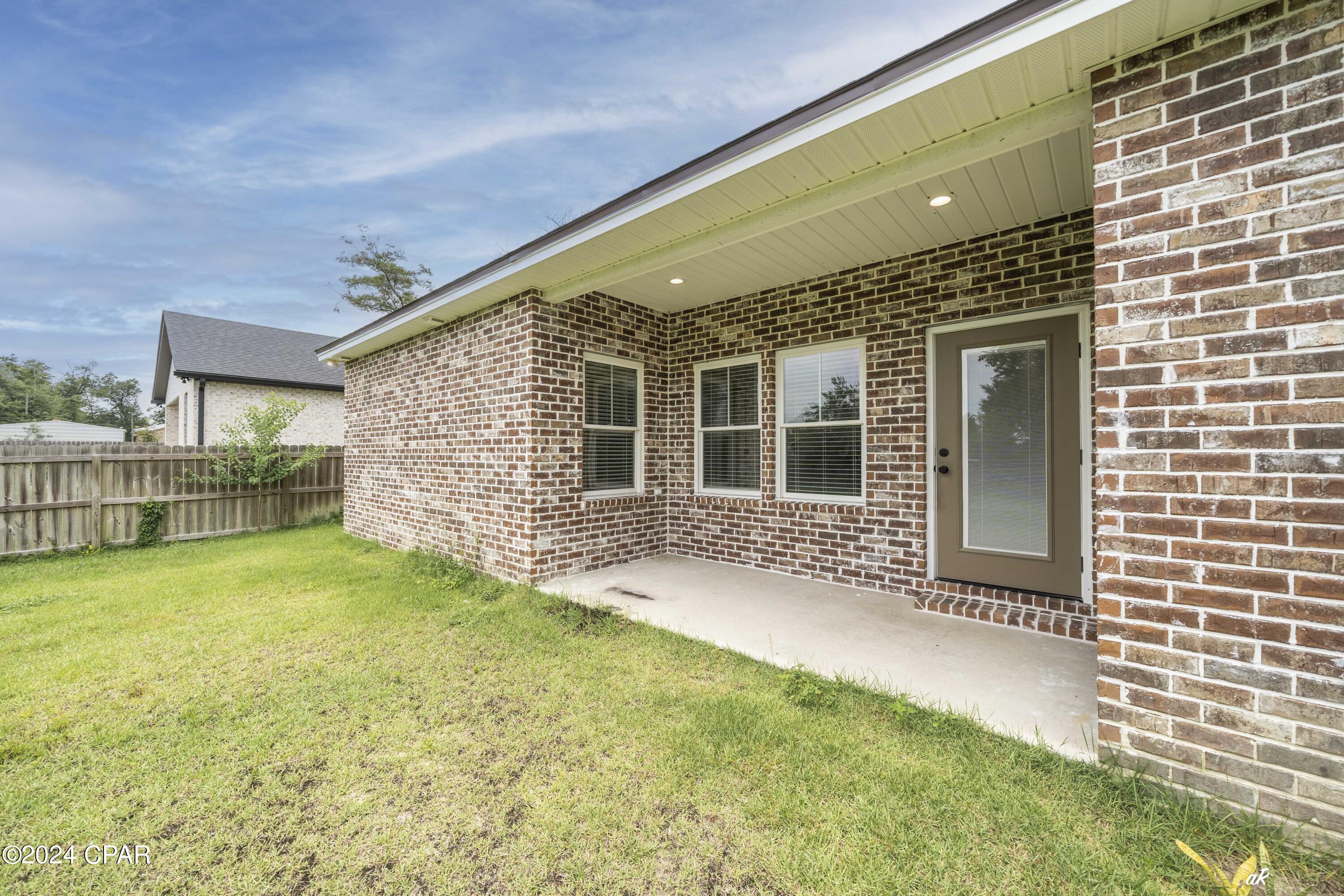 [No Recorded Subdiv] - Residential Lease