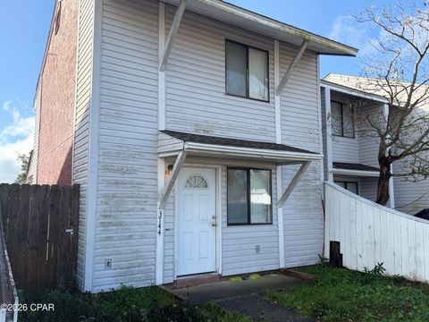 3744 E 9th Street Panama City FL 32401