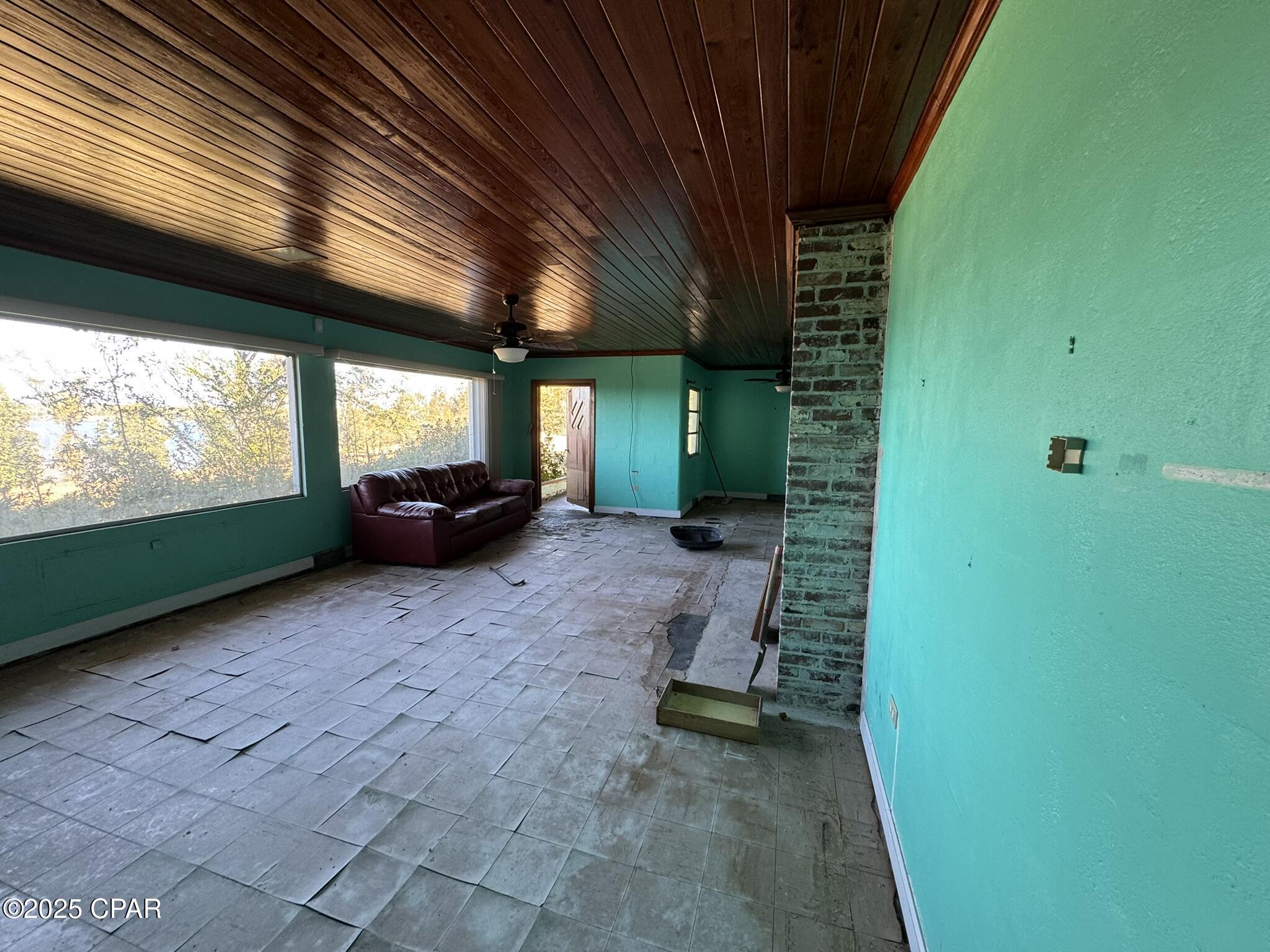 Compass Lake In The Hills - Residential