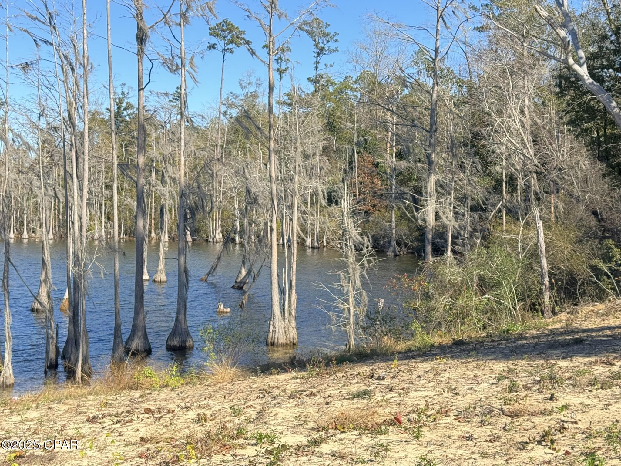 Compass Lake In The Hills - Residential