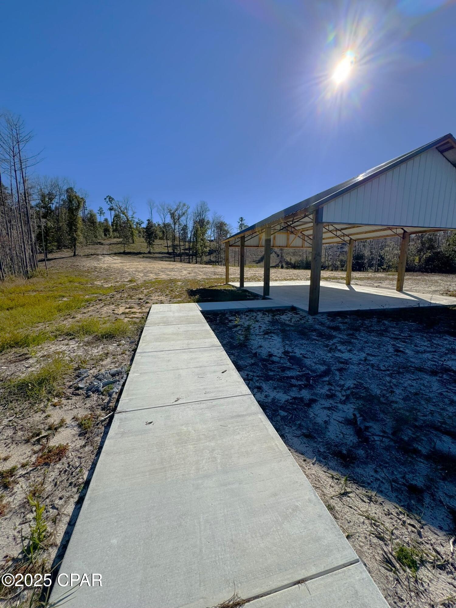 Compass Lake In The Hills - Residential