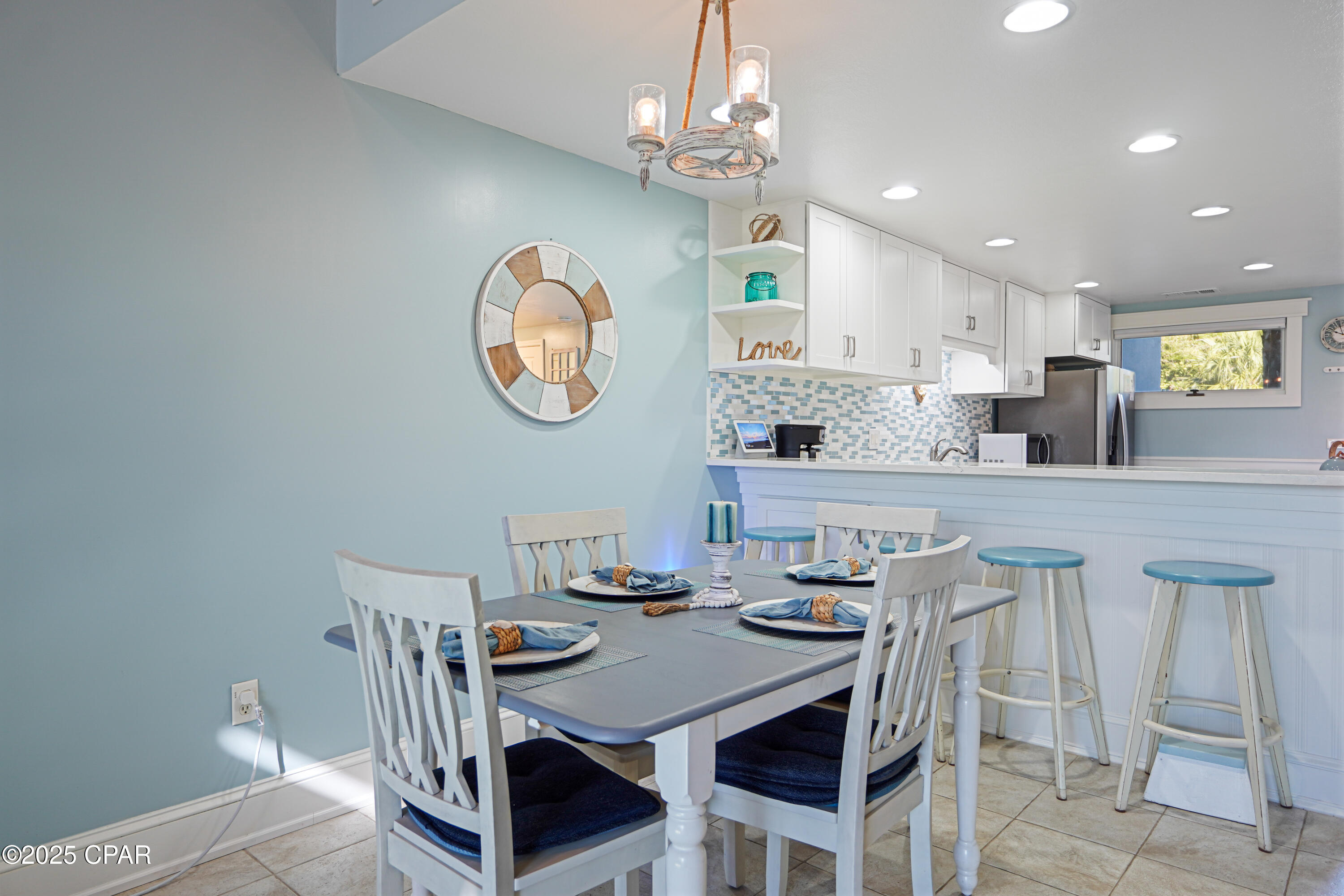 Sunnyside Beach & Tennis Condo - Residential