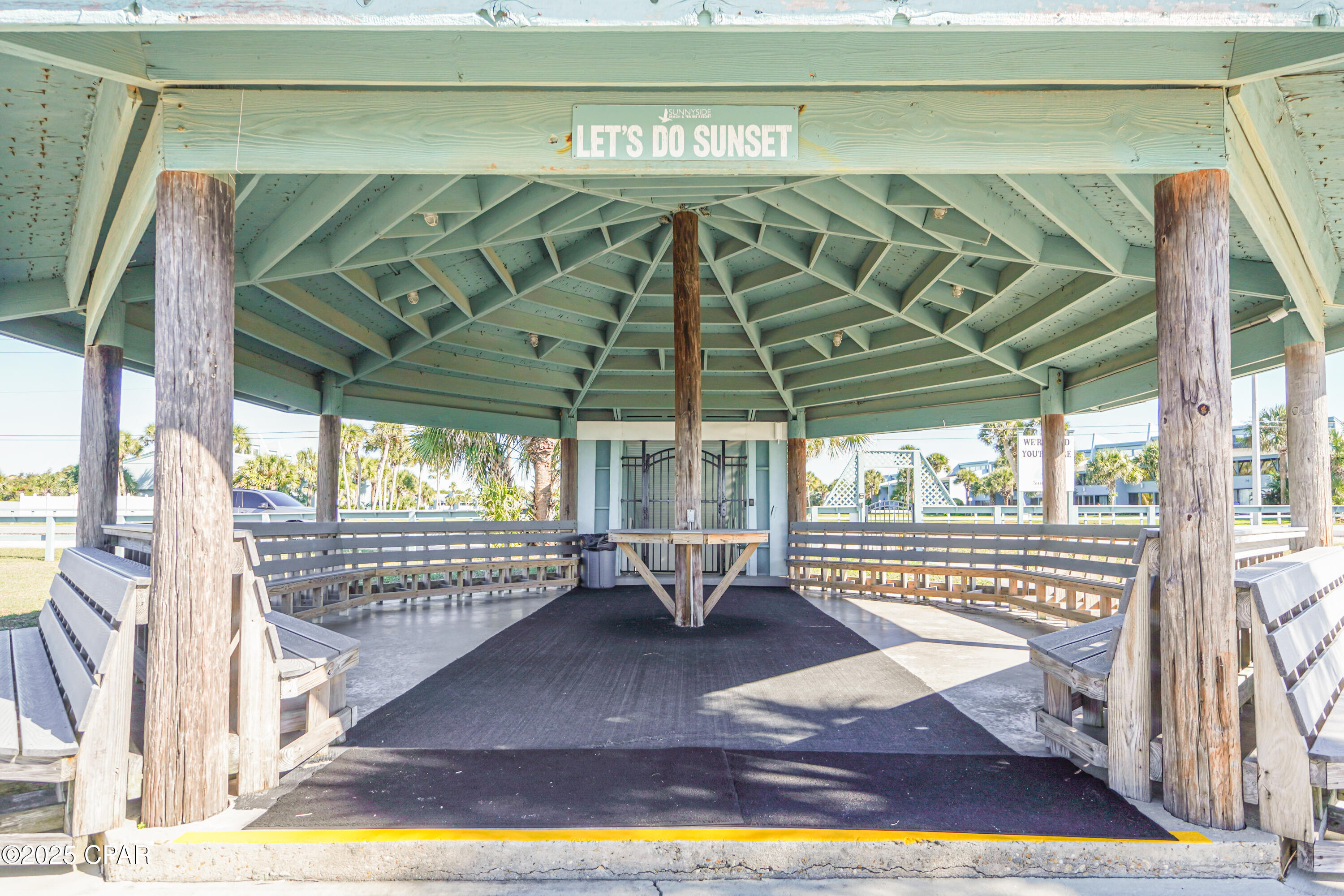 Sunnyside Beach & Tennis Condo - Residential