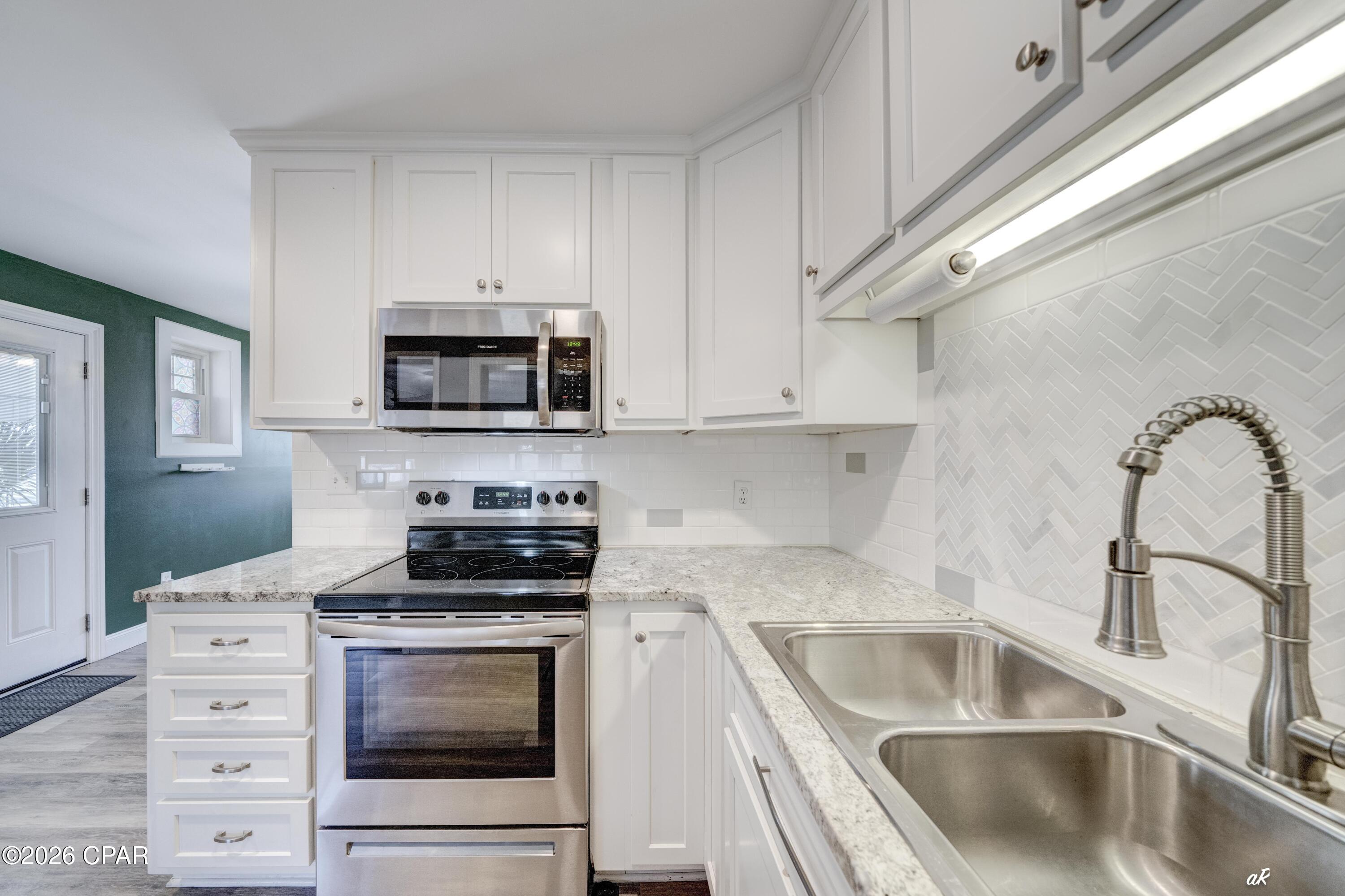 [No Recorded Subdiv] - Residential Lease