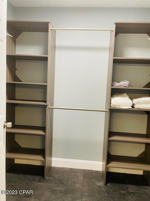 Palm Cove Phase I - Residential Lease