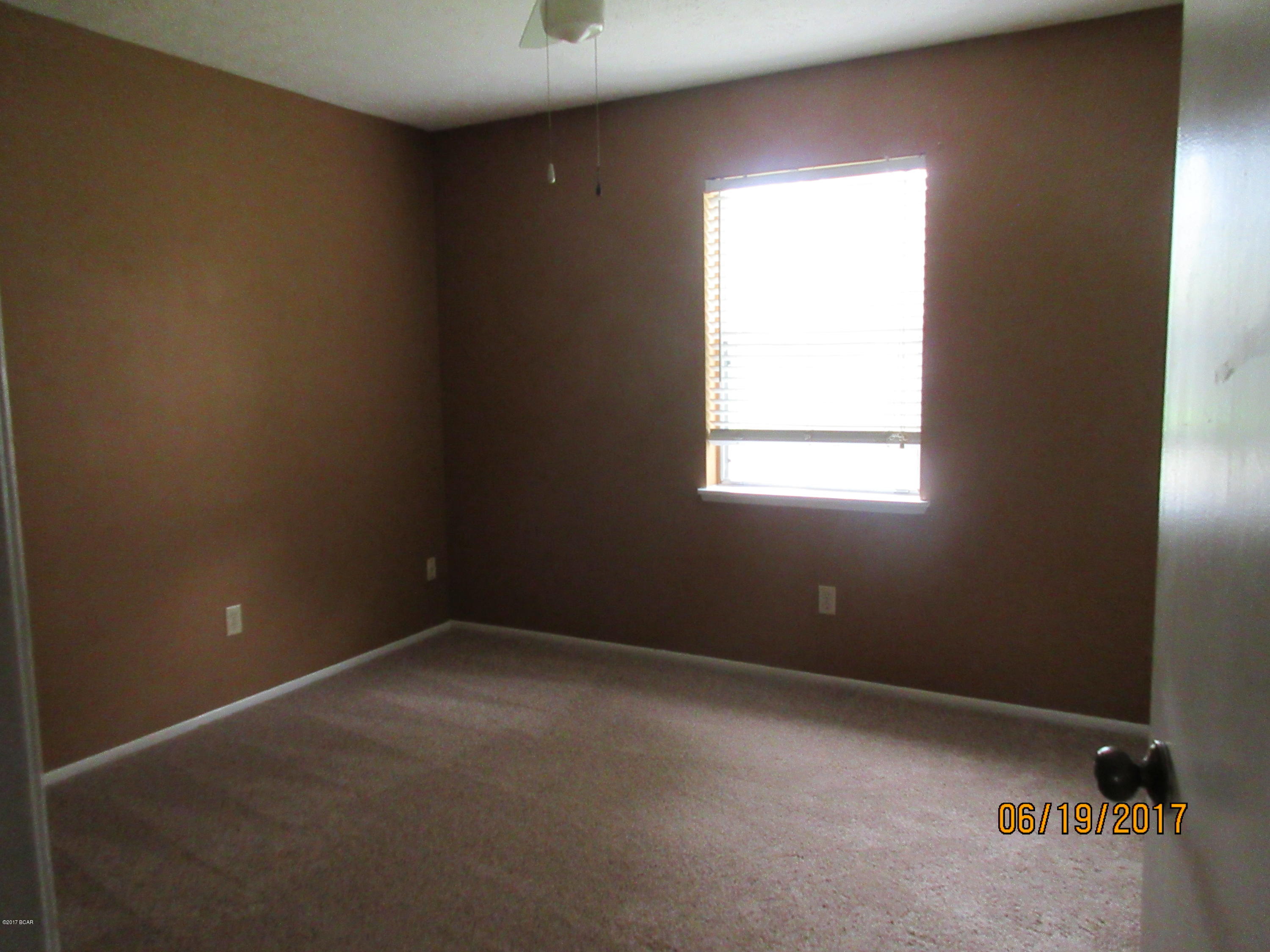 Pine Forest Est Ph 2 - Residential Lease