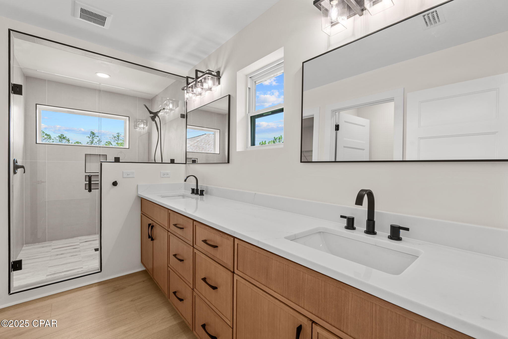 Shadow Bay Unt 3 & 4 - Residential