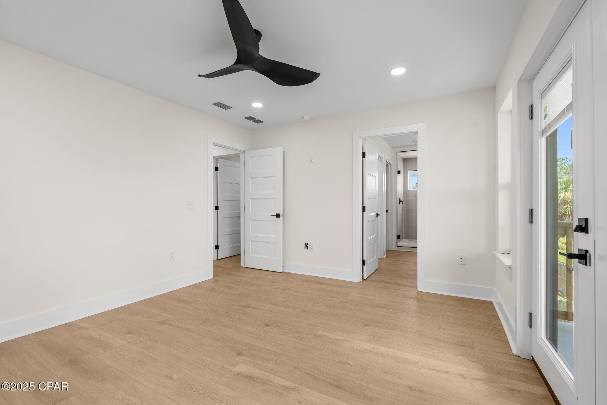 Shadow Bay Unt 3 & 4 - Residential