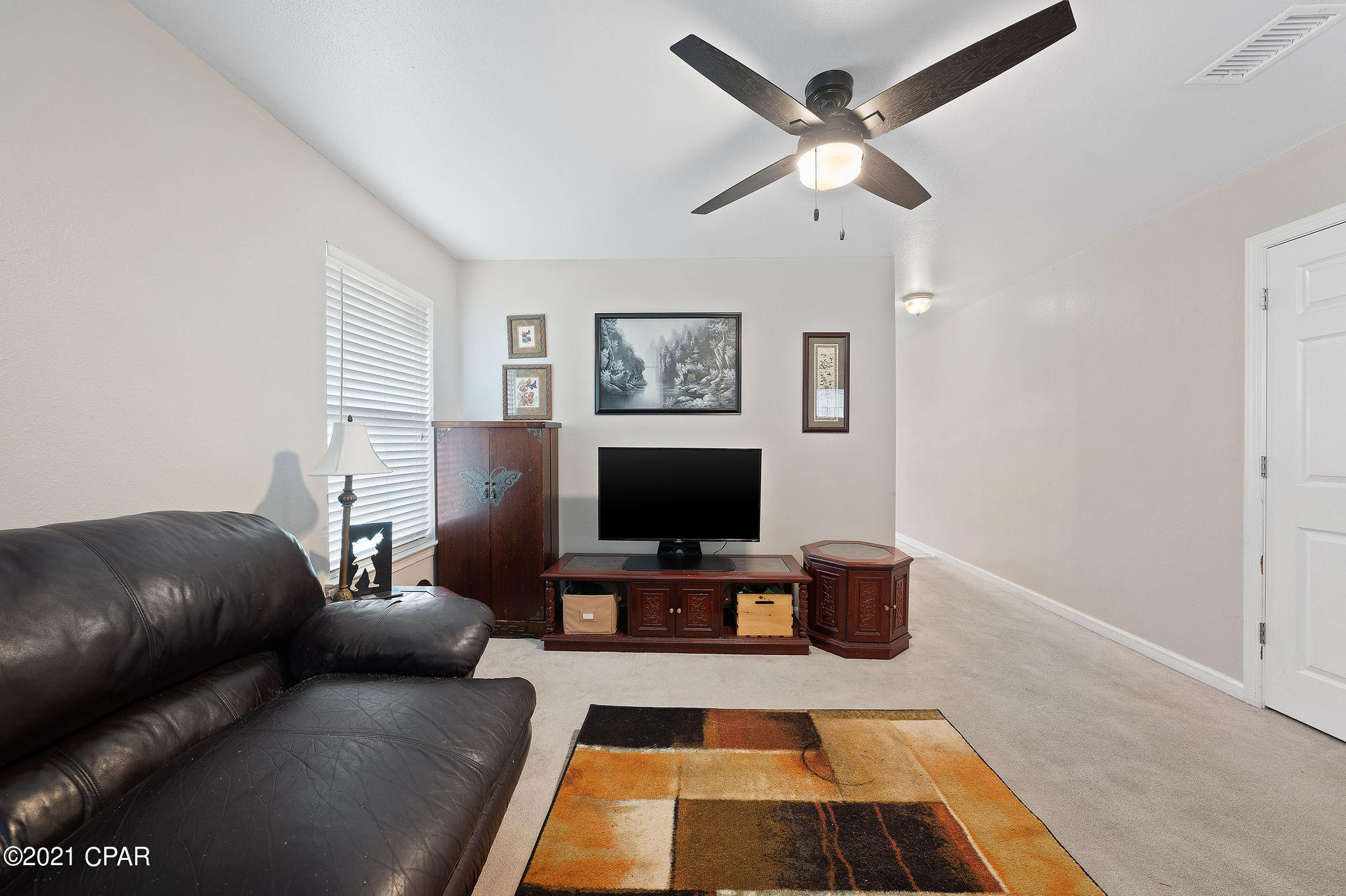 Pine Tree Place Unit 1 - Residential