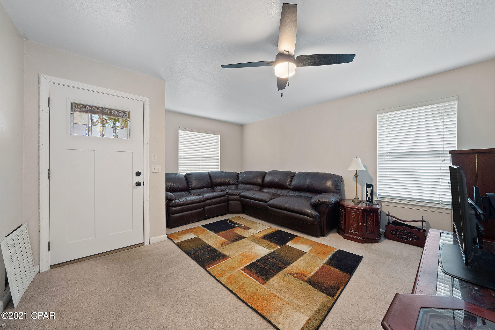 Pine Tree Place Unit 1 - Residential