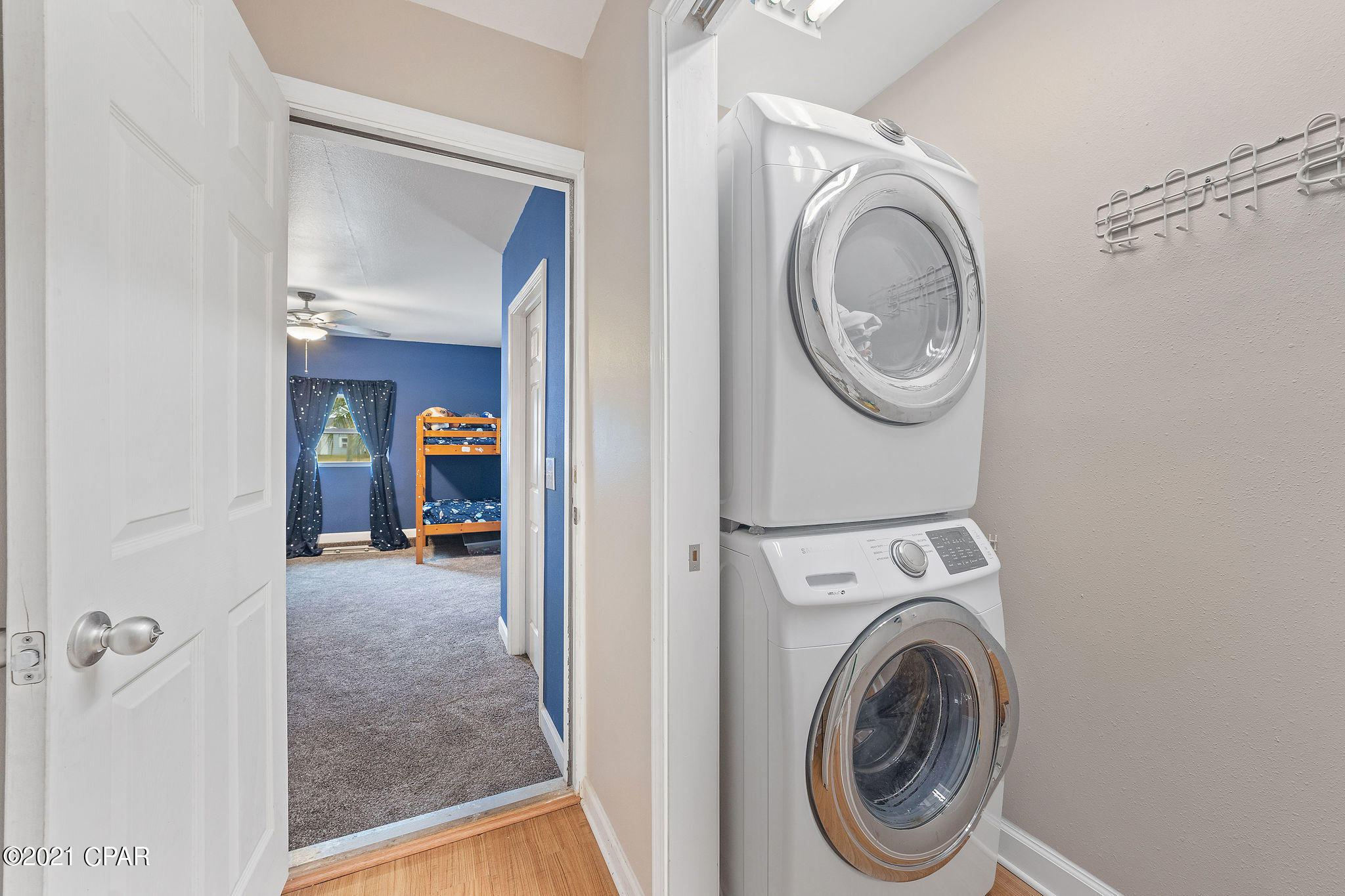 Pine Tree Place Unit 1 - Residential