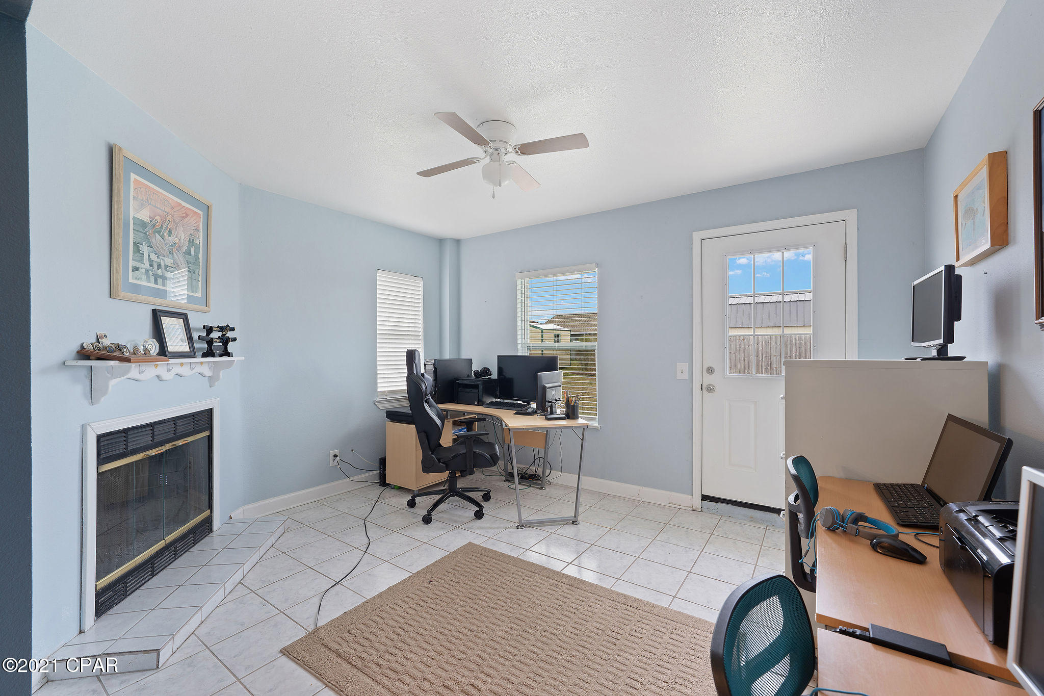 Pine Tree Place Unit 1 - Residential