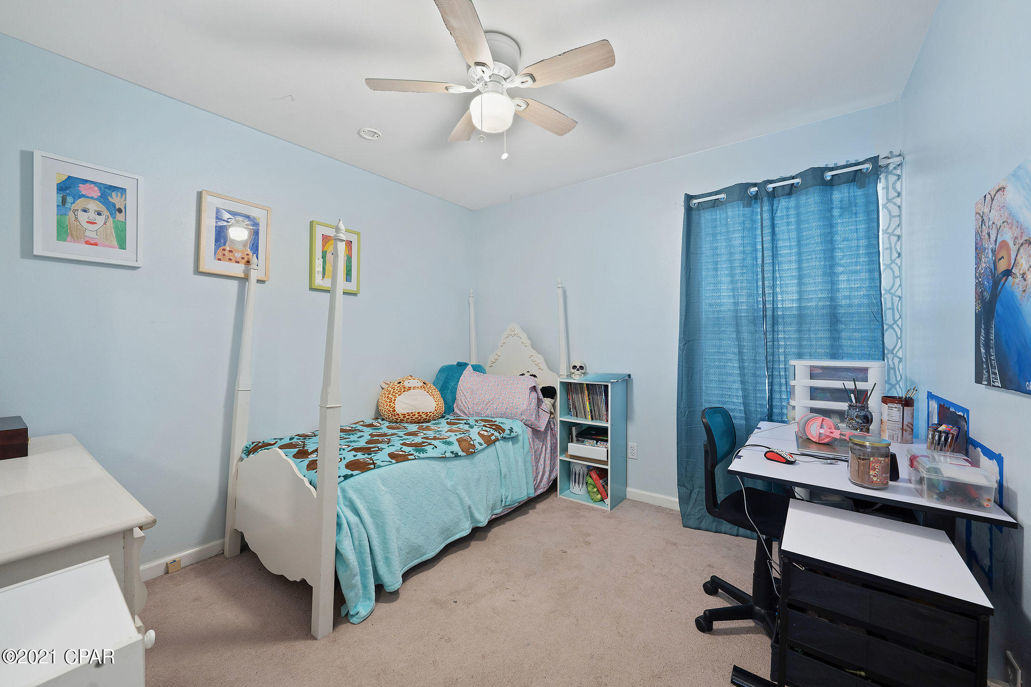 Pine Tree Place Unit 1 - Residential