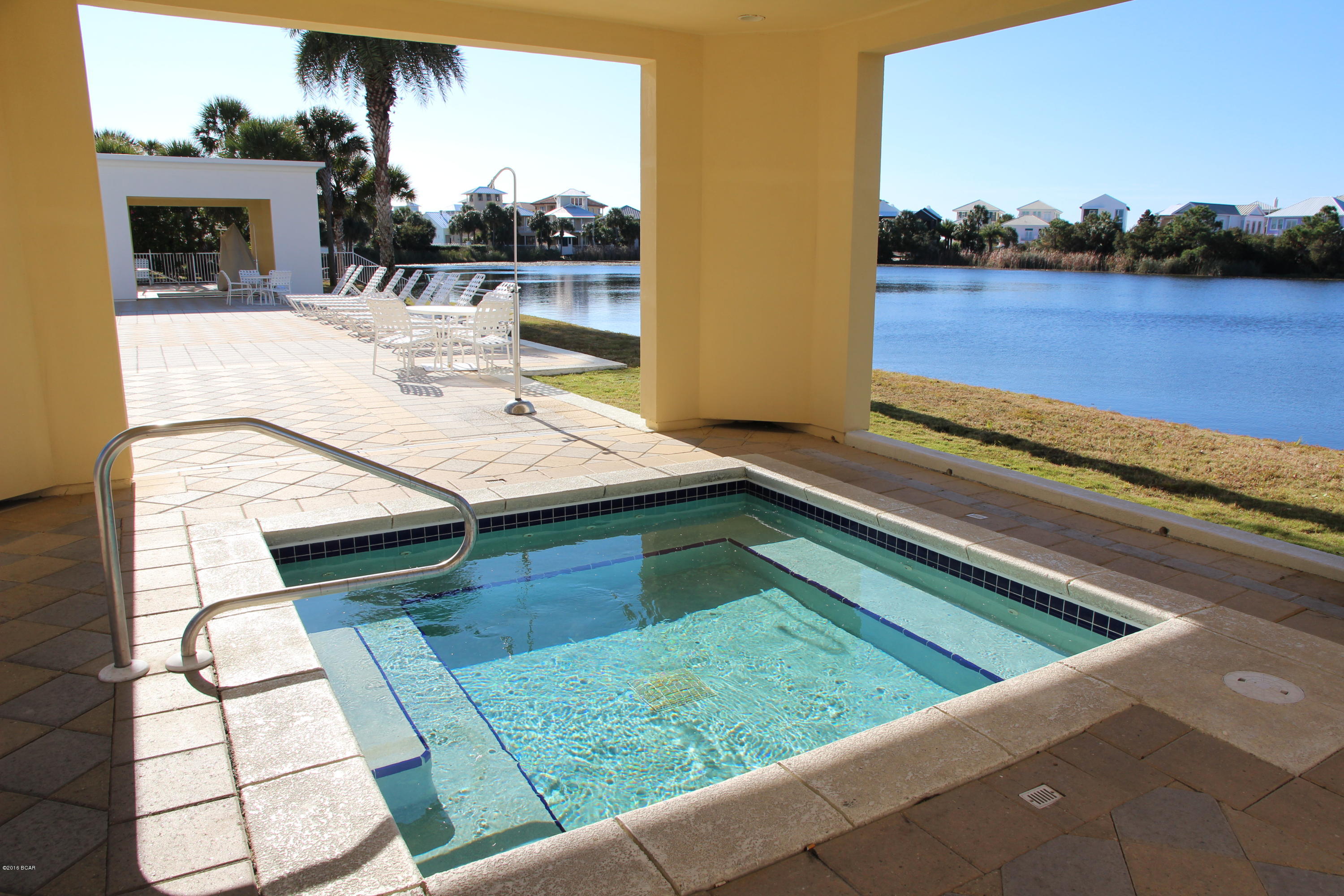 Carillon Beach Inn - Residential