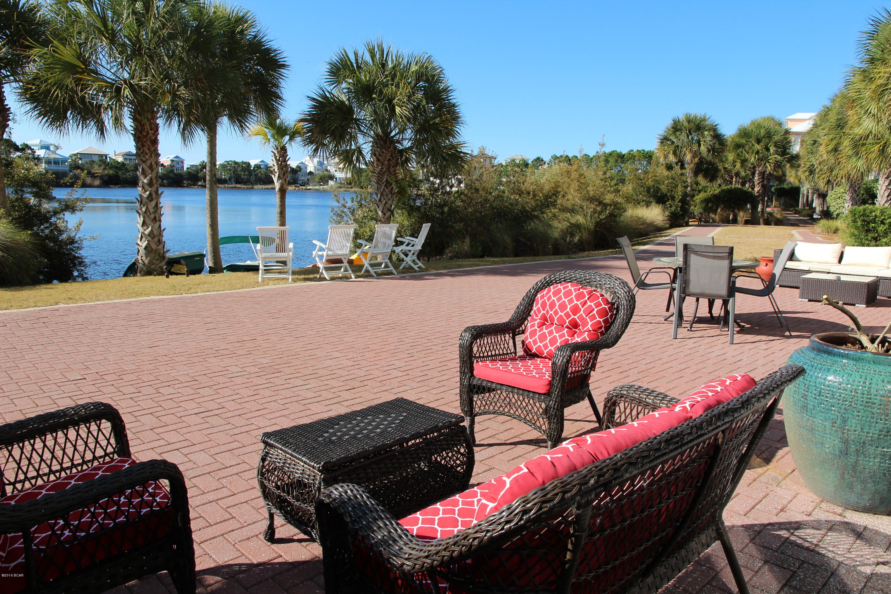 Carillon Beach Inn - Residential