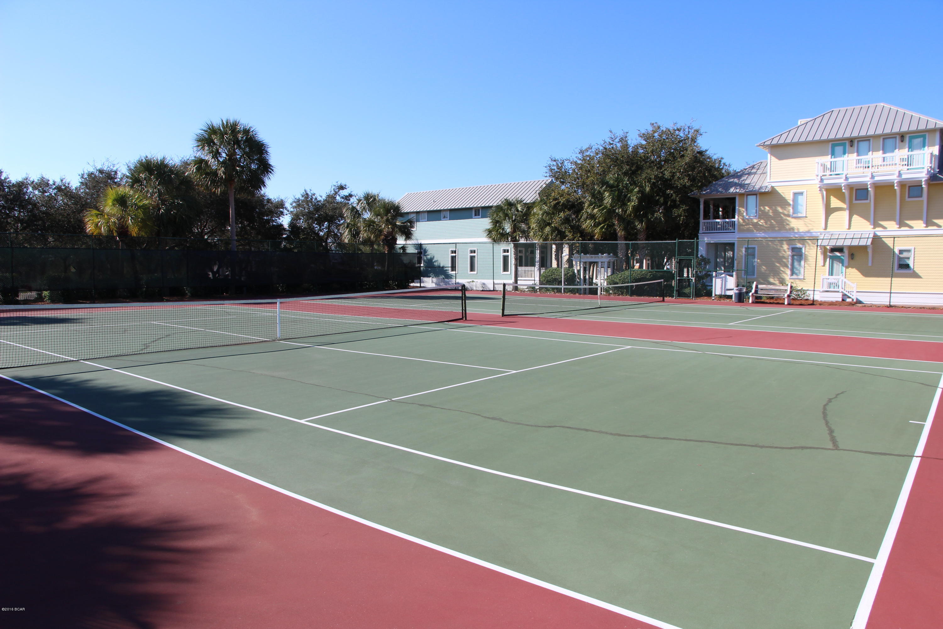 Carillon Beach Inn - Residential