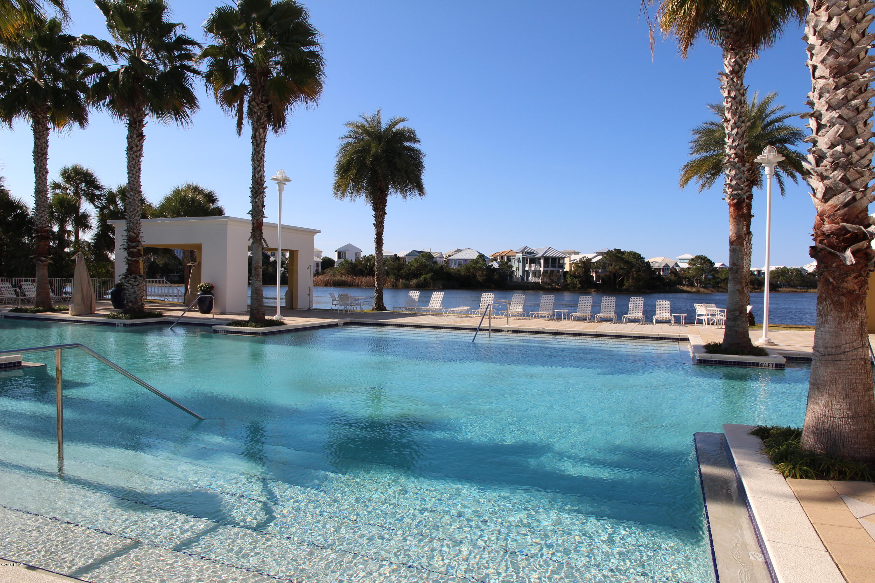 Carillon Beach Inn - Residential