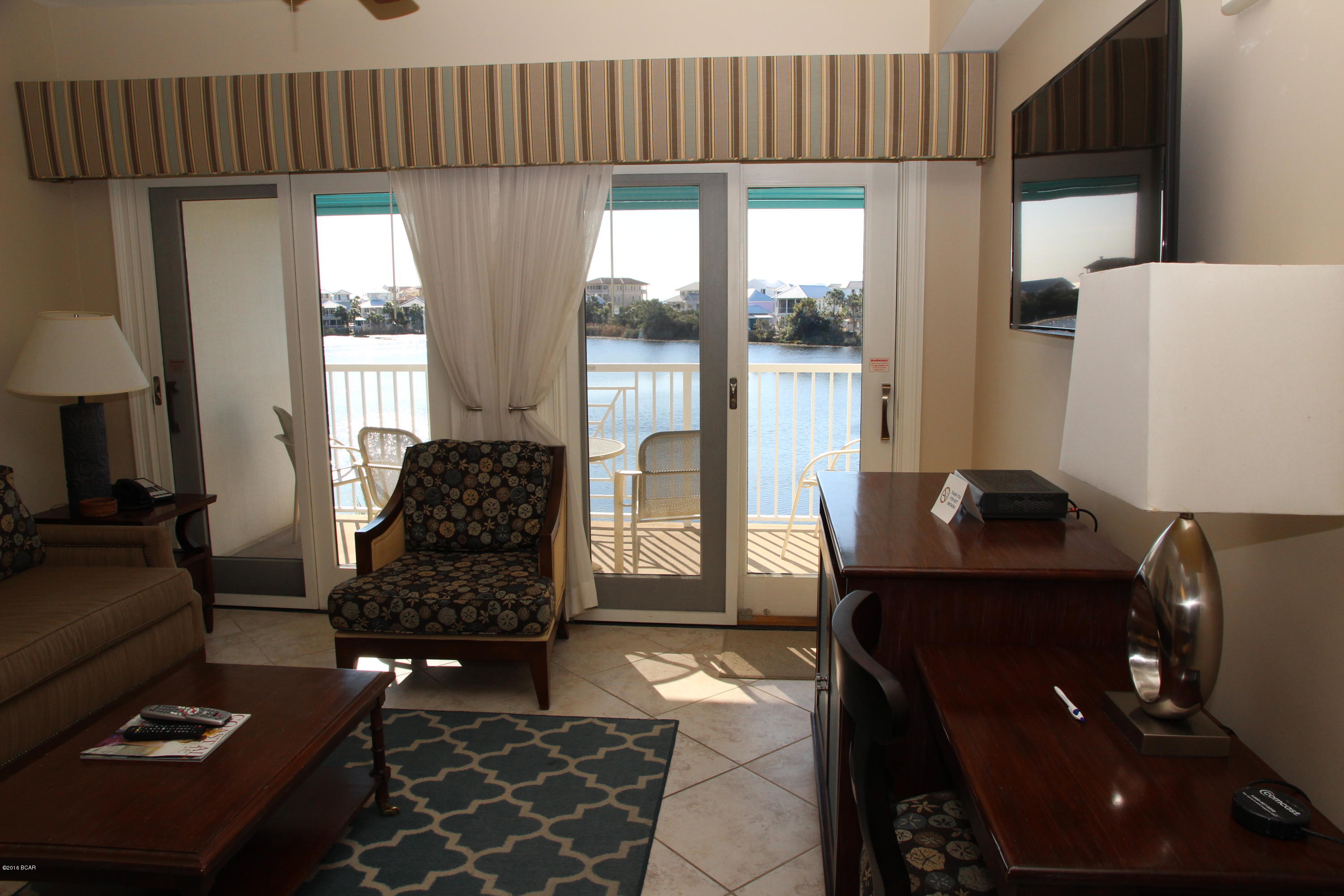 Carillon Beach Inn - Residential