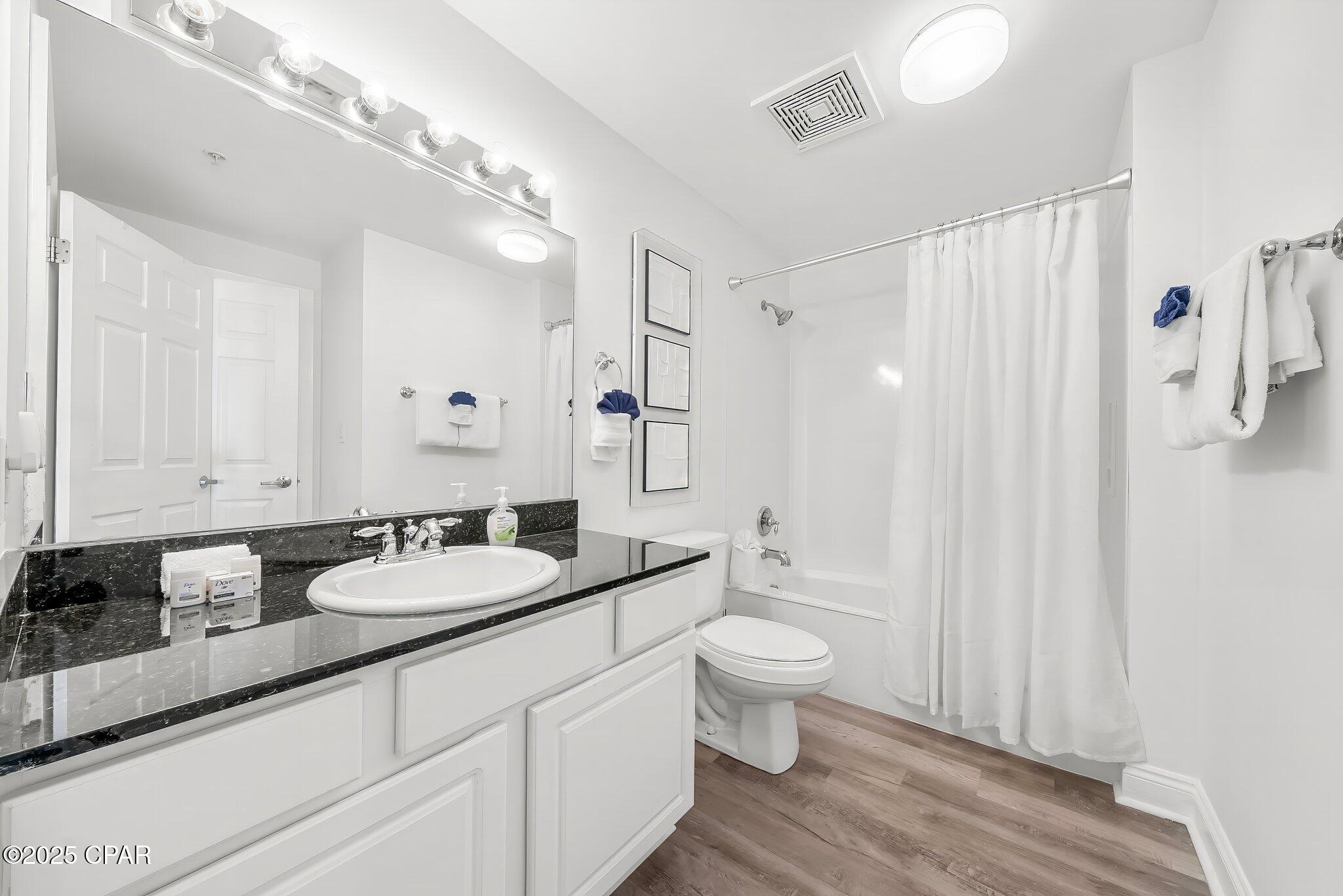 Calypso Towers I - Residential