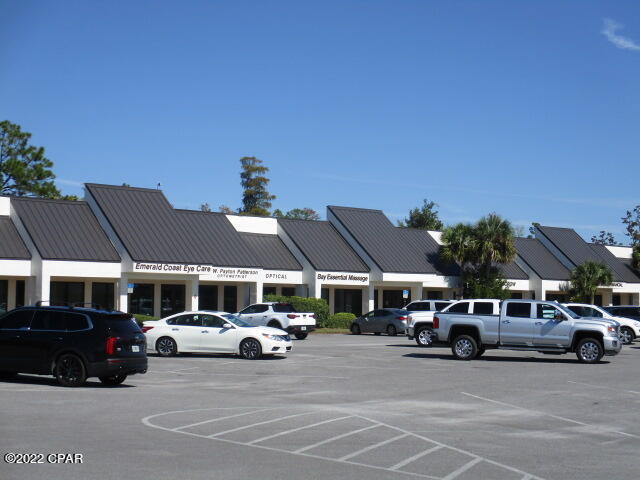 Willow Lake Commercial Center - Commercial Lease