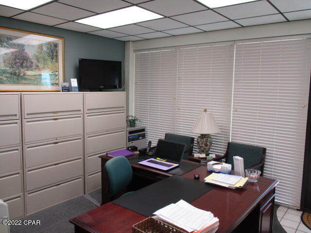 Willow Lake Commercial Center - Commercial Lease