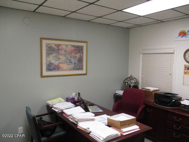 Willow Lake Commercial Center - Commercial Lease