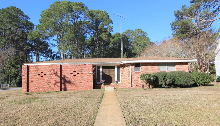 Solid one-owner brick home in St Andrews just off of Beach Drive - there are even views of the Bay from your front yard. The home offers approx 2124 sf with 3 bedrooms and 2.5 baths, original hardwood floors in pristine condition, a spacious LR, a separate den, a large DR/ & Kitchen combo, in-ground screened pool, enclosed porch, 2 car garage, sprinkler system w/irrigation pump, yard shed and lots of character. The home is just waiting for a new owner to come along and make it their own. Please call your agent to schedule a viewing today - this home will not disappoint.