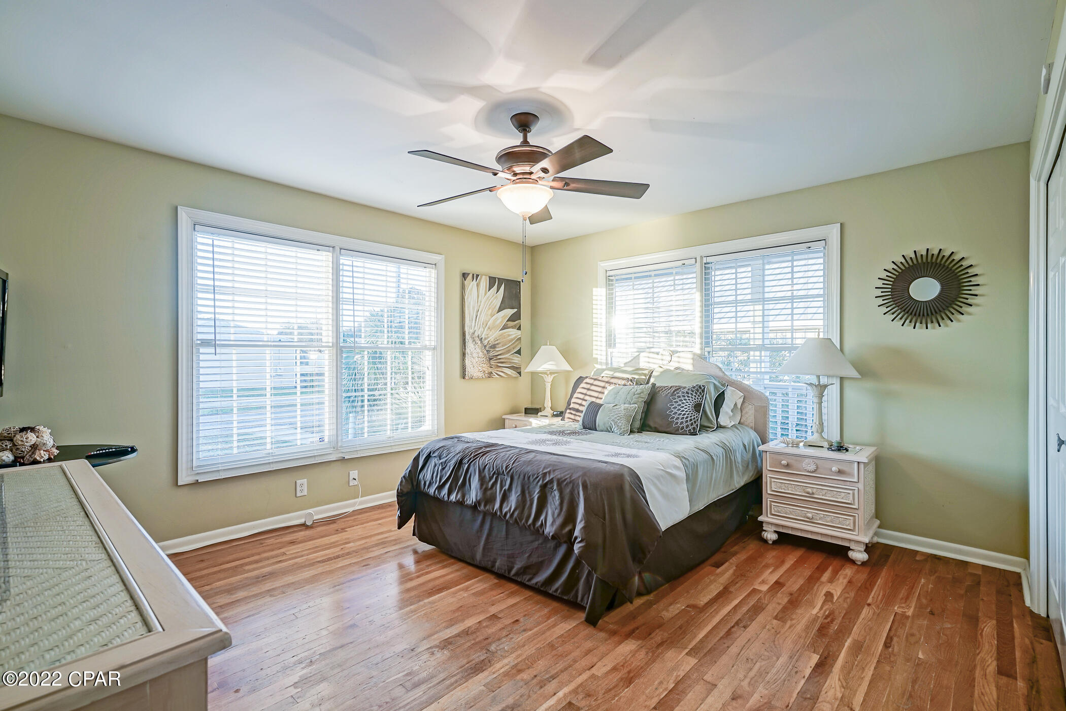 Laguna Beach Estates 9th Add - Residential