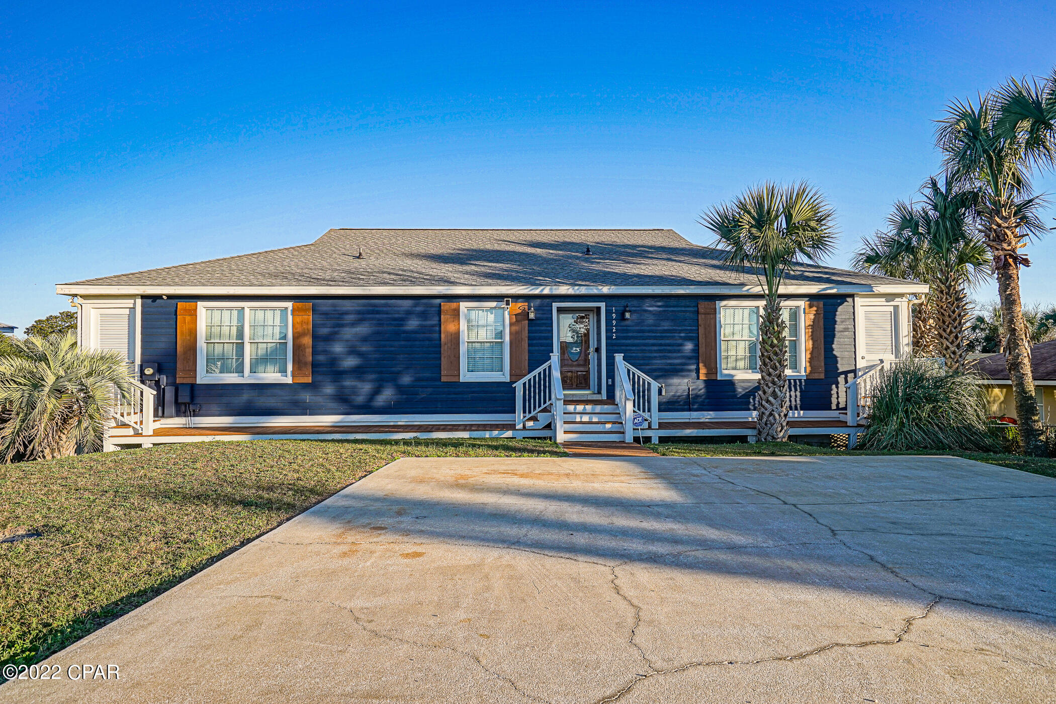 Laguna Beach Estates 9th Add - Residential